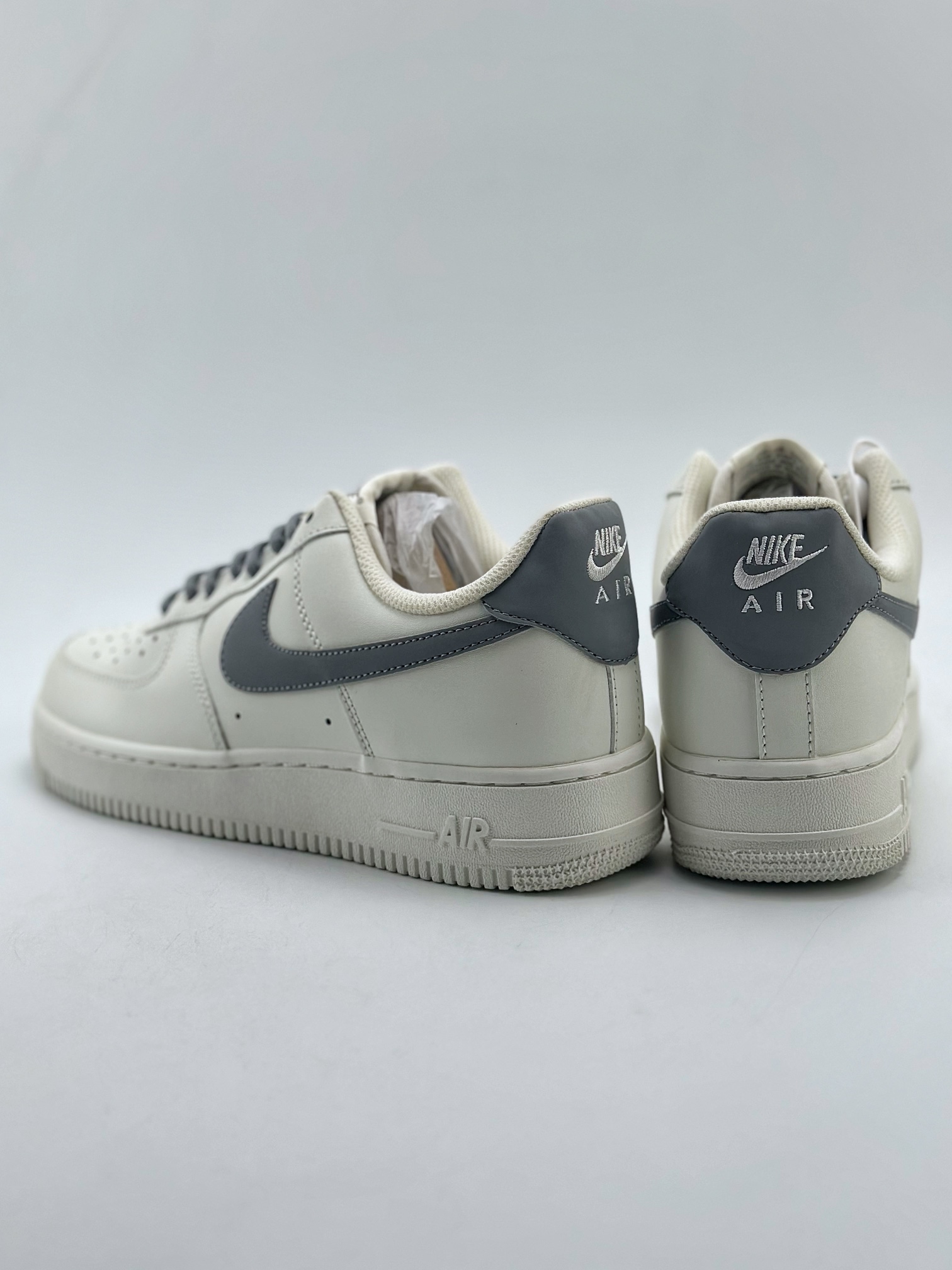 200 Nike Air Force 1 Low 07 米白烟灰 CQ5059-222