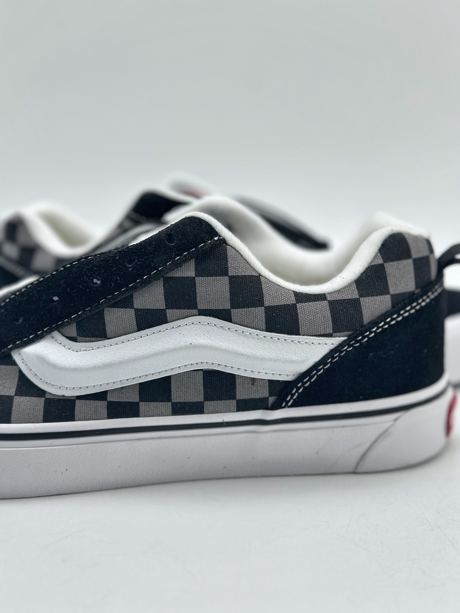 150 Vans Classics Knu Skool 面包鞋 范斯官方 经典黑灰格棋盘格面包鞋