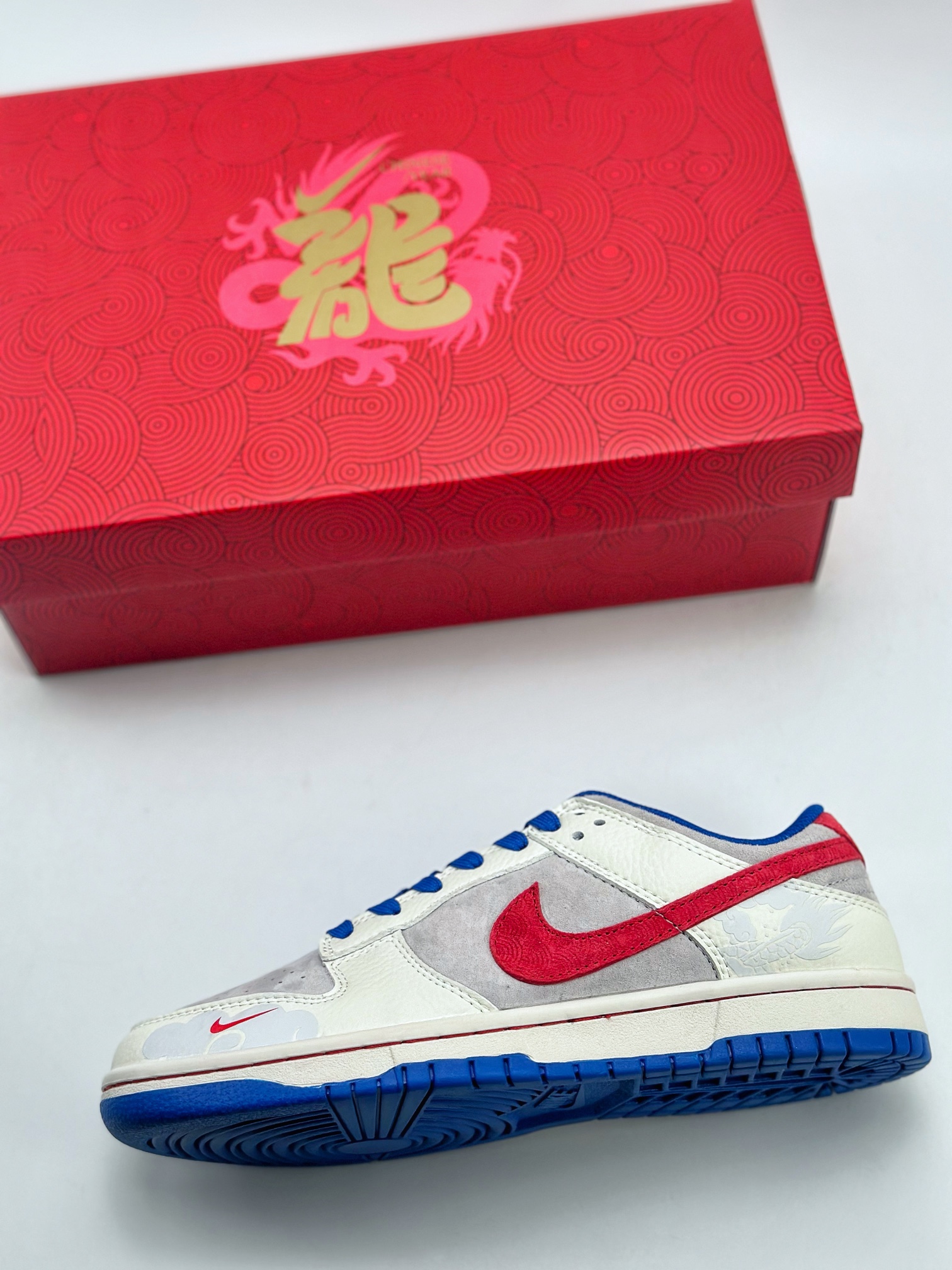 280 Nike SB Dunk Low 中国年限定 红福齐天 白蓝红 CR8033-504