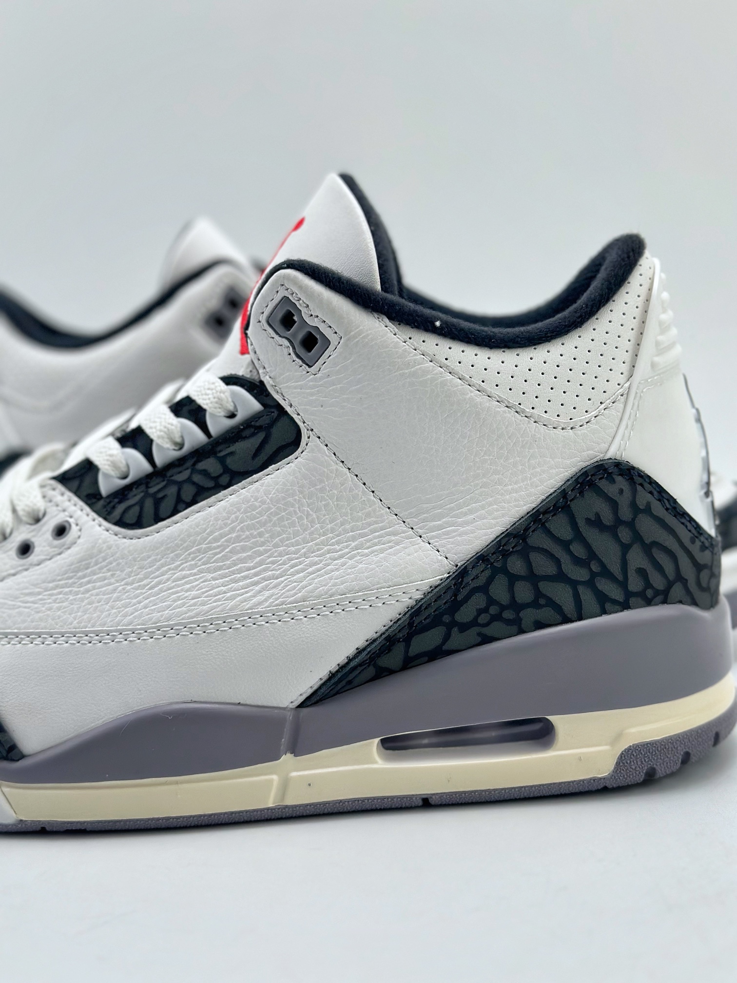 320 Air Jordan 3 Retro 白灰 潮流复古篮球鞋 CT8532-106