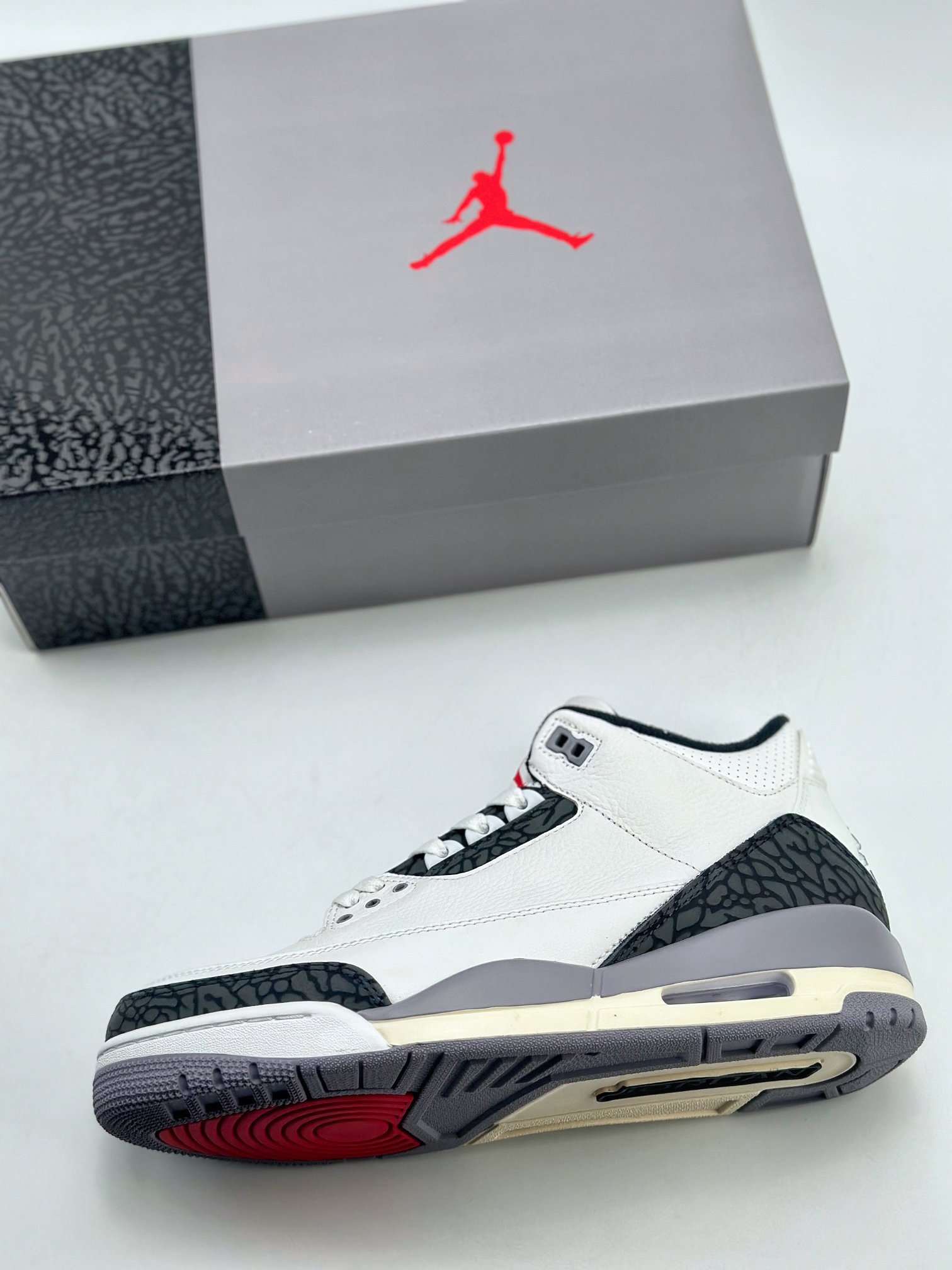 320 Air Jordan 3 Retro 白灰 潮流复古篮球鞋 CT8532-106