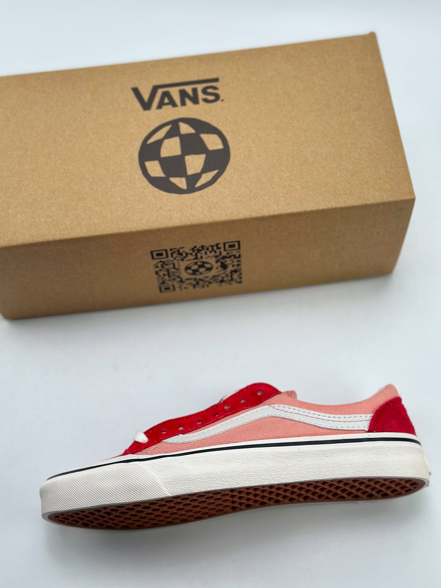 150 Vans Old Skool Reissue 136 新款 万斯包头粉红色帆布鞋男女情侣鞋  VN000MT6DWB