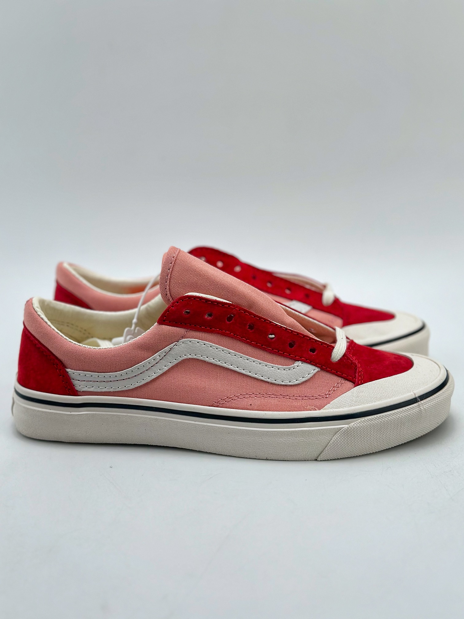 150 Vans Old Skool Reissue 136 新款 万斯包头粉红色帆布鞋男女情侣鞋  VN000MT6DWB