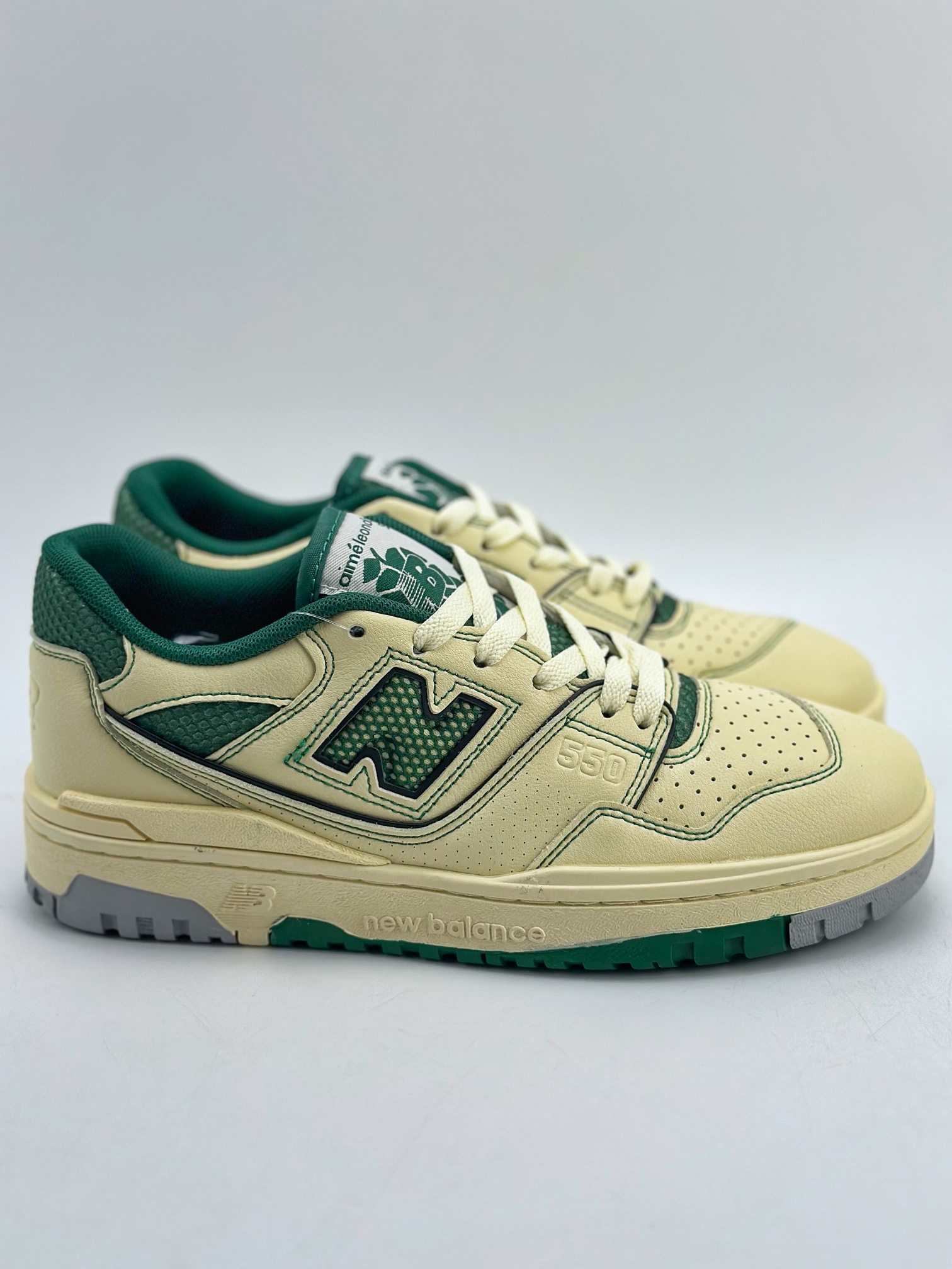 200 New Balance BB550 复古跑鞋 系列复古休闲运动慢跑鞋NBB550AY1