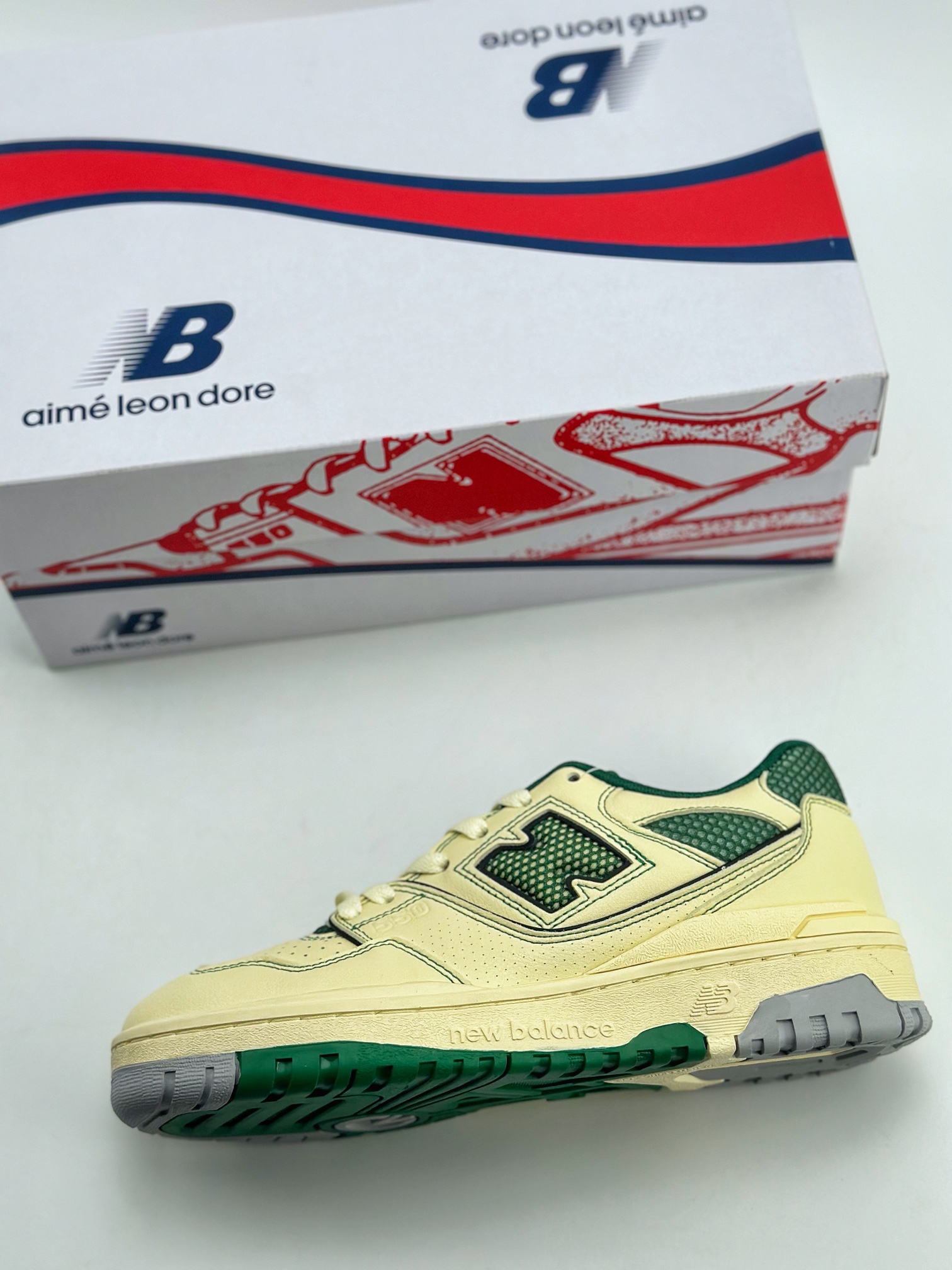 200 New Balance BB550 复古跑鞋 系列复古休闲运动慢跑鞋NBB550AY1