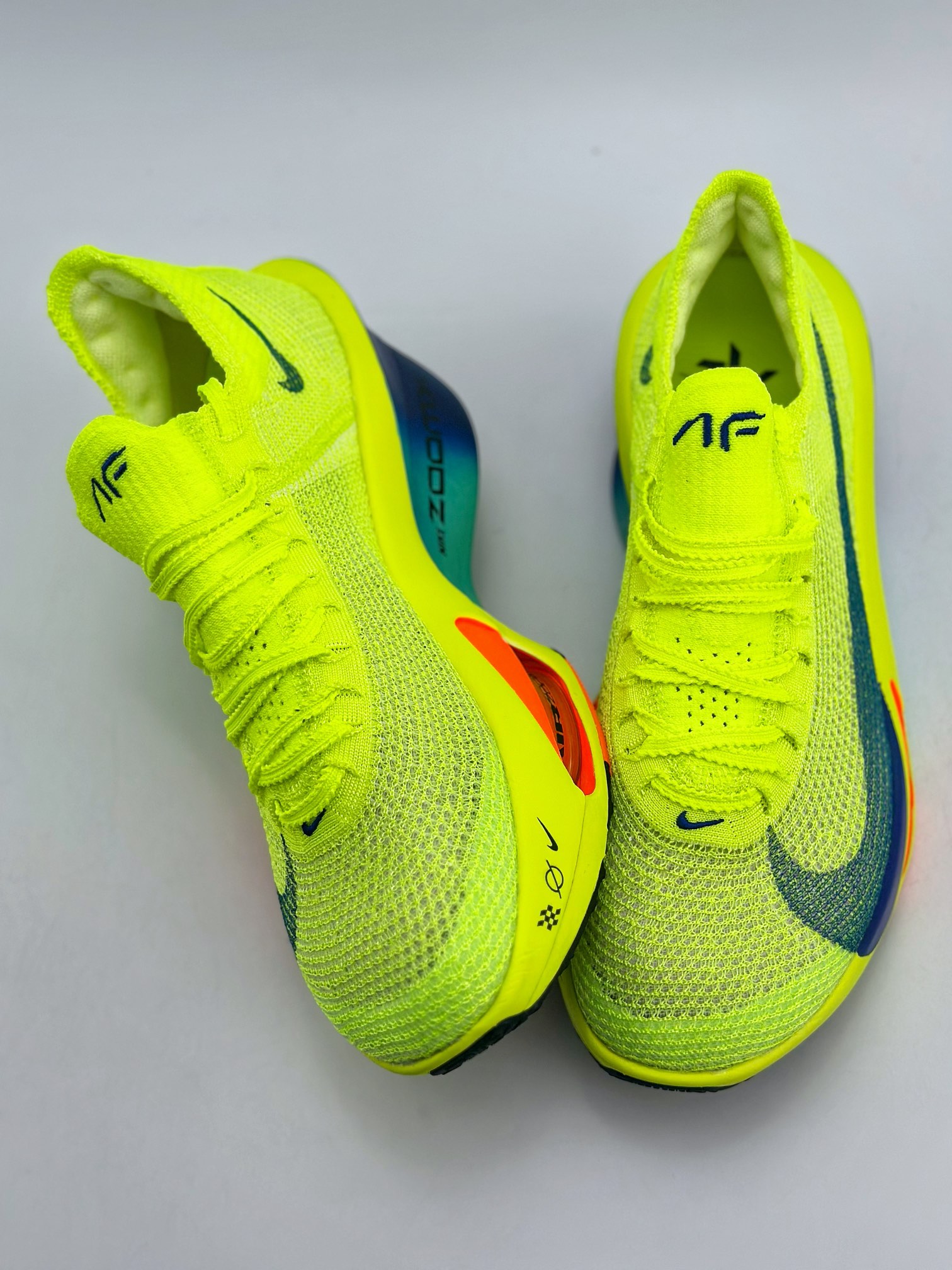 300 耐克Nike Air Zoom Alphafly NextProto "Volt Aqua"阿尔法飞行3代系列马拉松轻量超跑竞速运动慢跑鞋 FD8311-700