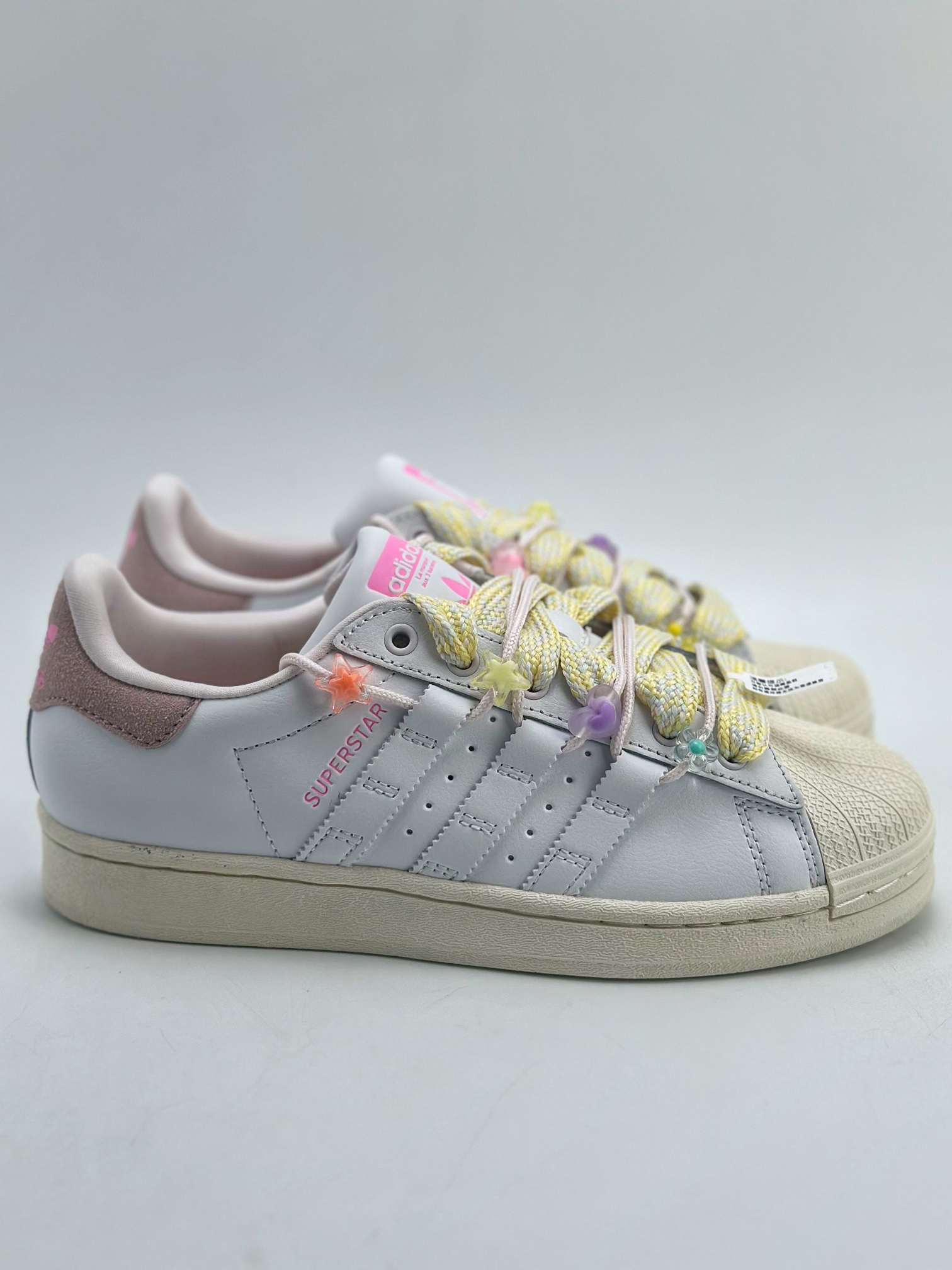 Adidas Originals SUPERSTAR W White and Pink This shoe IF1802