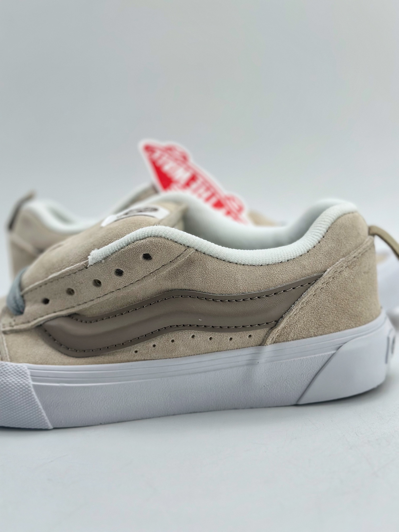 150 Vans Classics Knu Skool 面包鞋