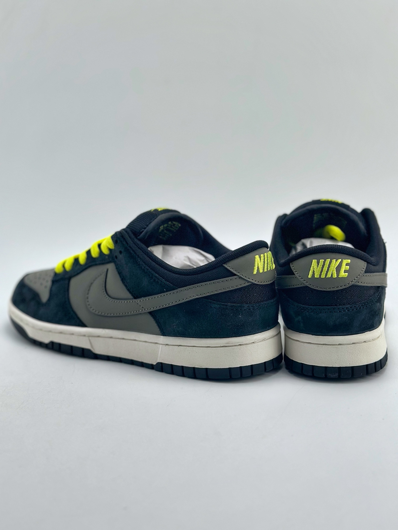 260 Nike SB Dunk Low 黑橄榄 504750-078