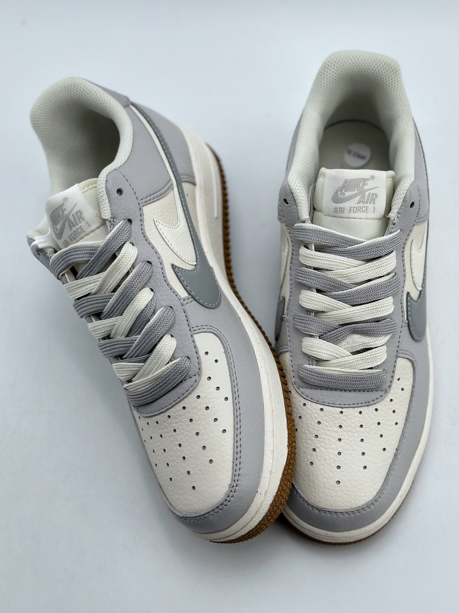 200 Nike Air Force 1 Low 07 灰白双钩 CC2569-088