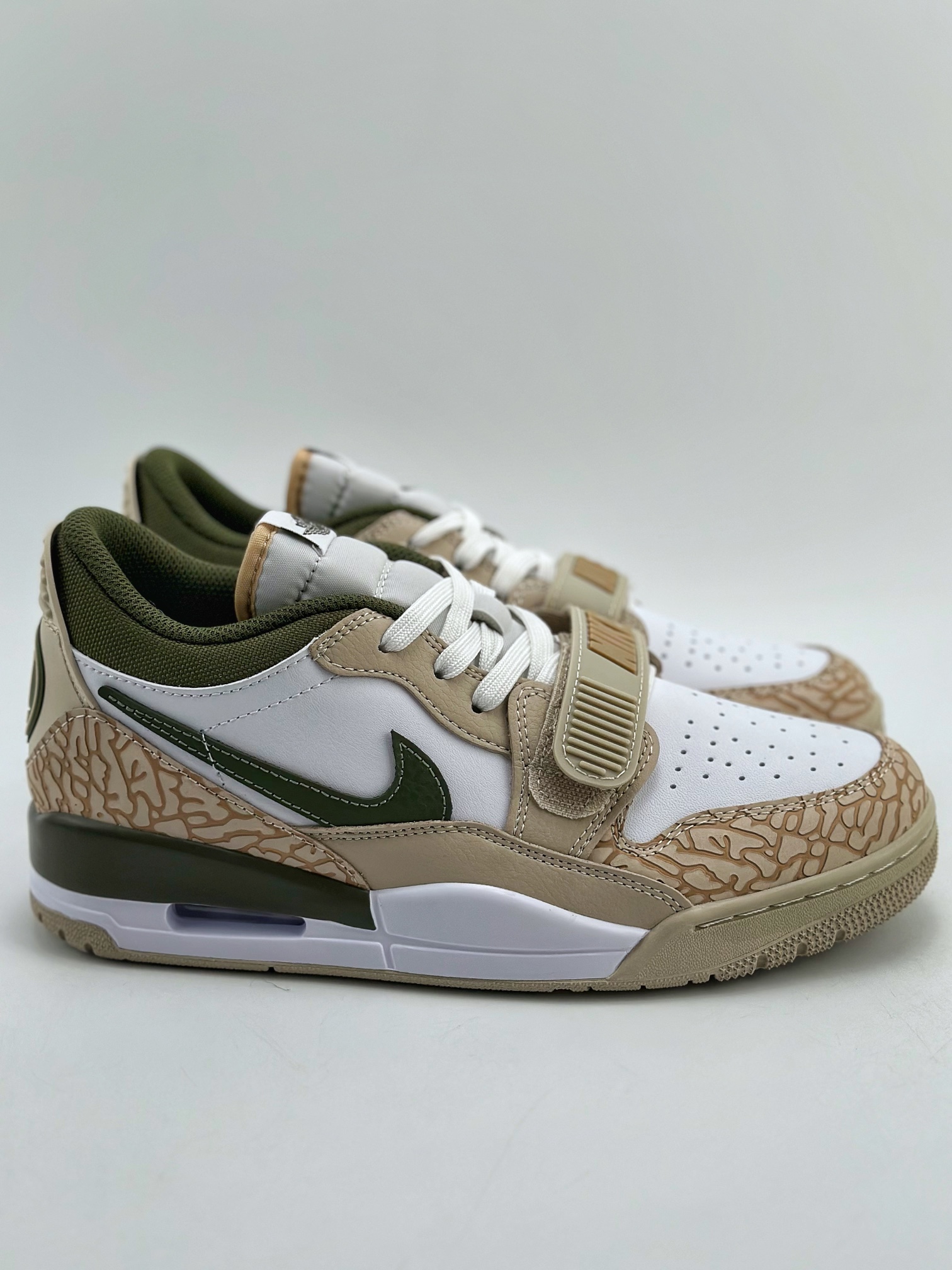 260  Nike Air Jordan Legacy 312 Low 乔丹最强三合一混合版 FZ4358-100