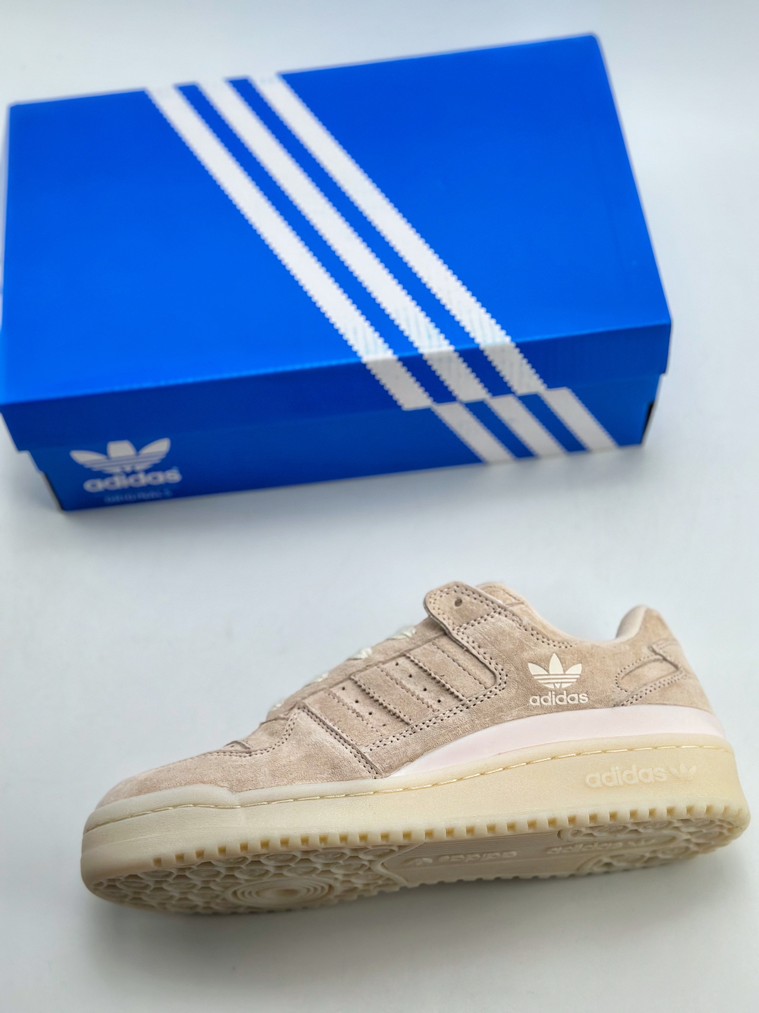 240 海外渠道版 原盒原标 Adidas Forum Low CL 三叶草低邦藕粉 IG3690