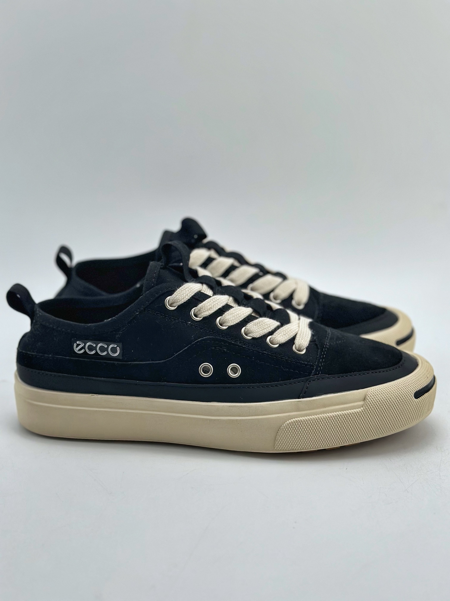 240 ECCO/爱步 运动跑鞋/休闲鞋 品质 钢印Logo 独家官网订制