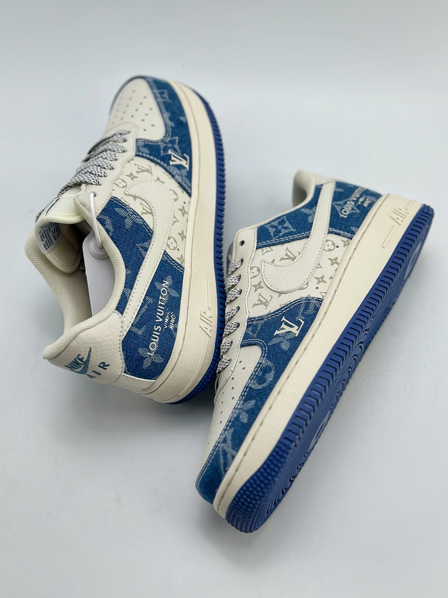 260 Nike Air Force 1 Low 07 x Louis Vuitton 白蓝牛仔 DD8686-400