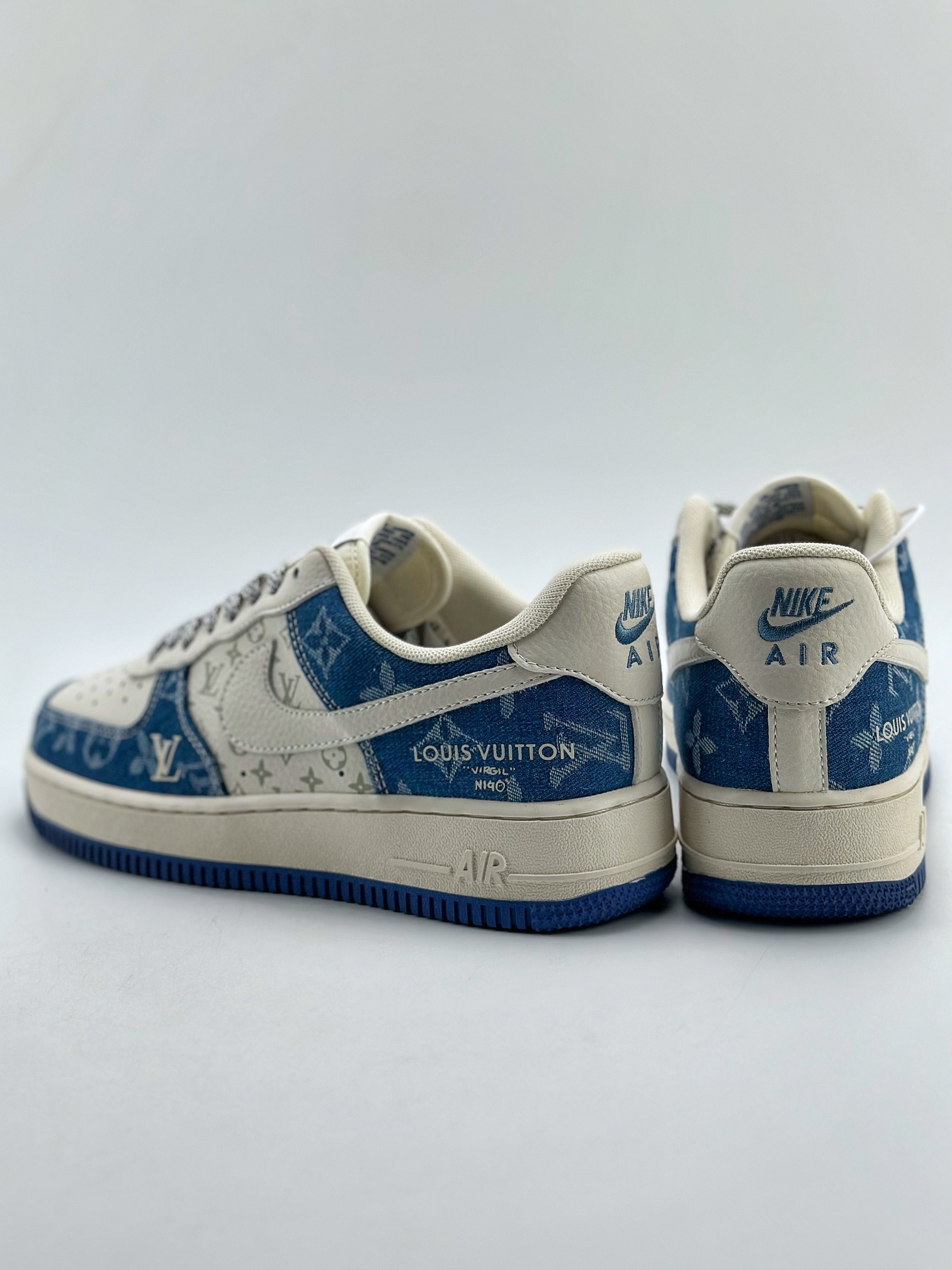 260 Nike Air Force 1 Low 07 x Louis Vuitton 白蓝牛仔 DD8686-400