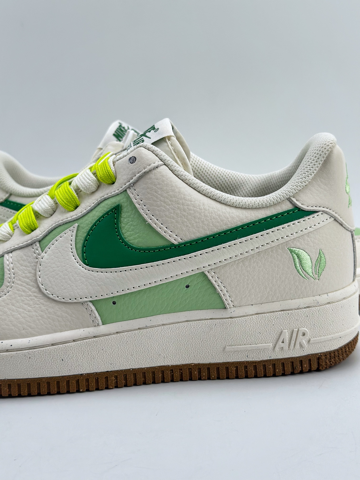 200 Nike Air Force 1 Low 07 "85" k999 牛油果 CC2569-055