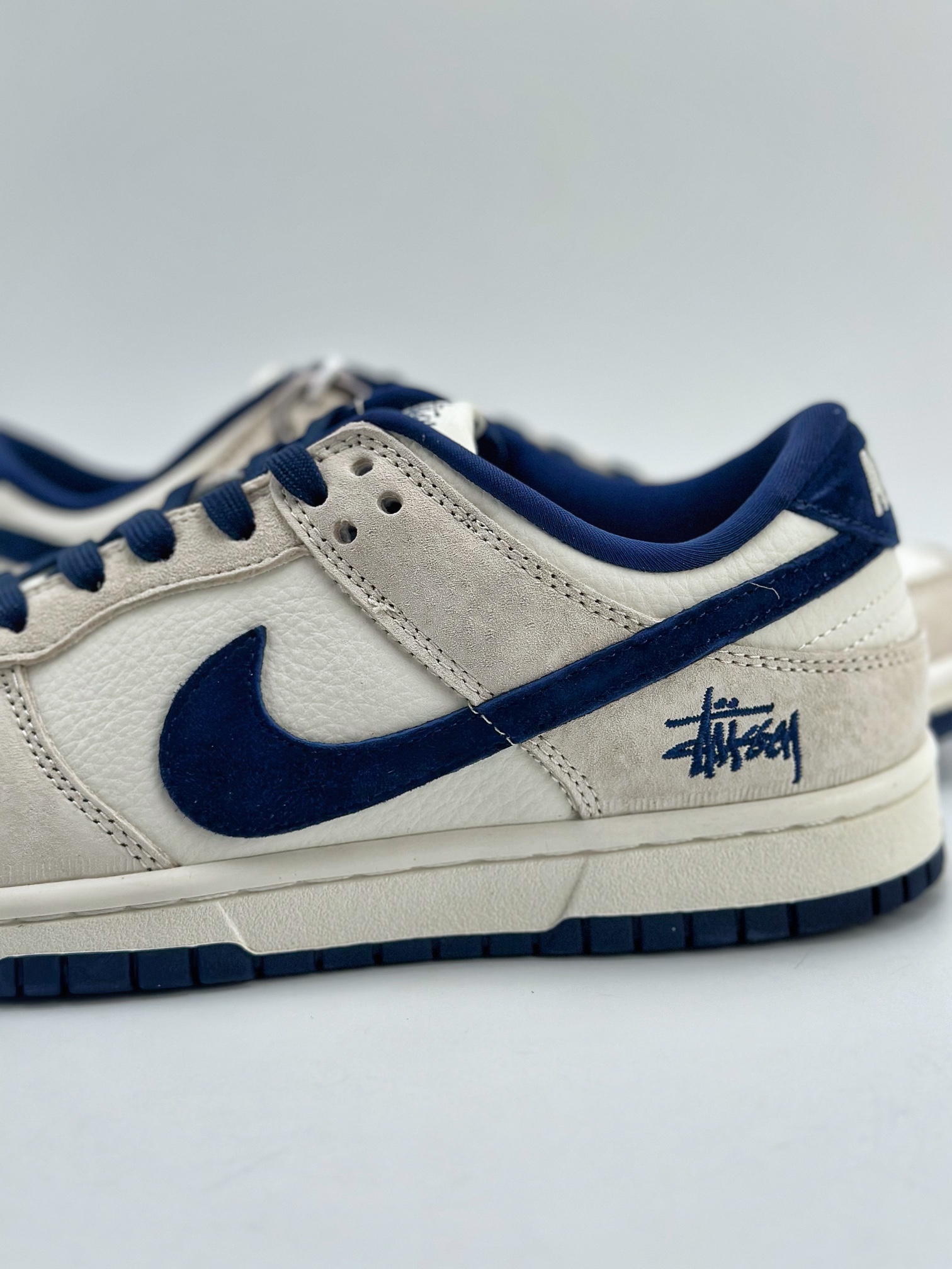 300 Nike SB Dunk Low x Stussy 斯图西白蓝 DQ1098-339