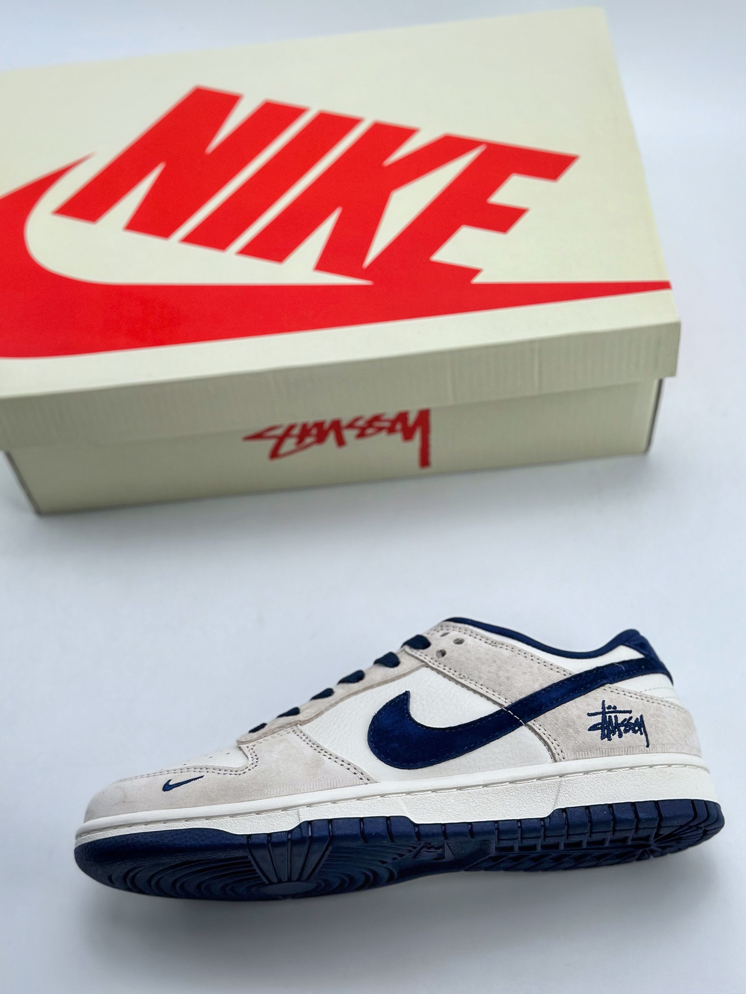 300 Nike SB Dunk Low x Stussy 斯图西白蓝 DQ1098-339