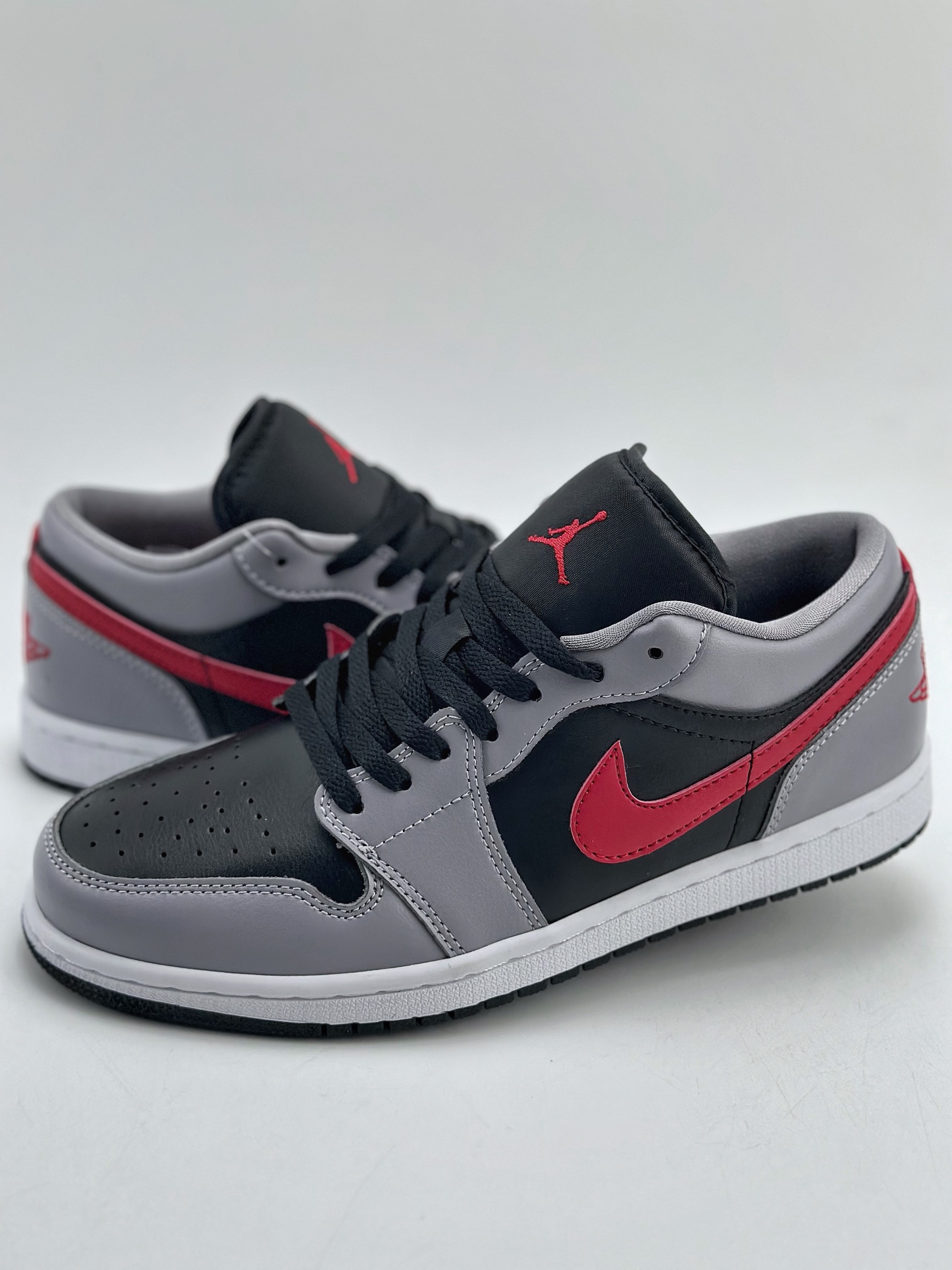 200 Air Jordan 1 Retro Low 黑灰红 FZ4183-002