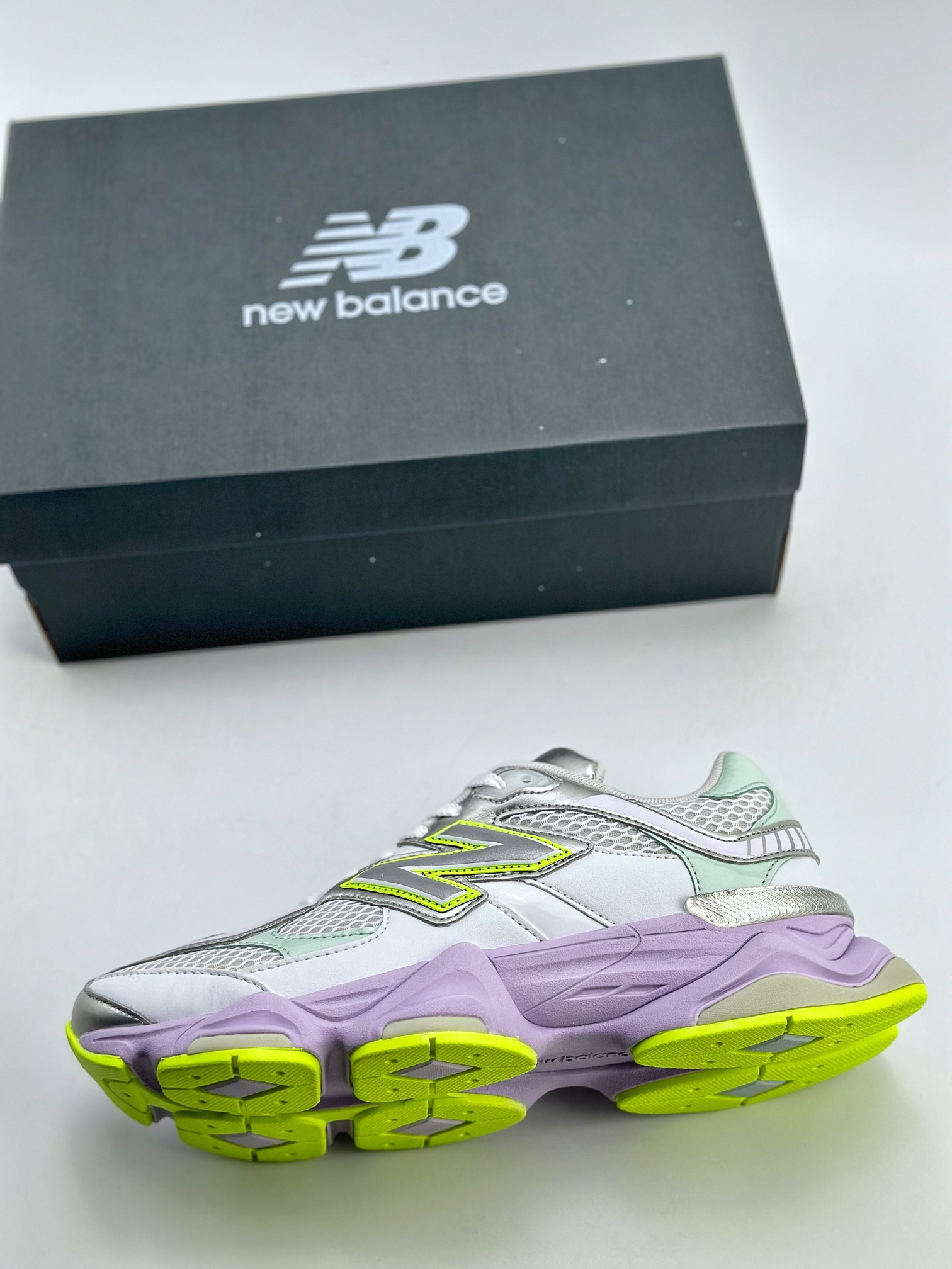 220 Joe Freshgoods x New Balance 版本 NB9060 联名款 复古休闲运动慢跑鞋  U9060AGT