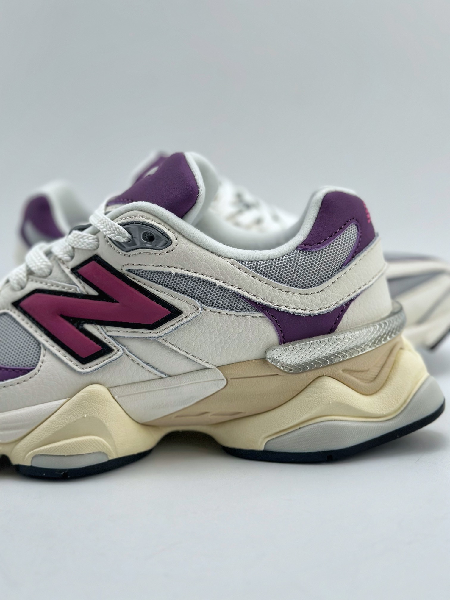 220 Joe Freshgoods x New Balance 版本 NB9060 联名款 复古休闲运动慢跑鞋 U9060ESC