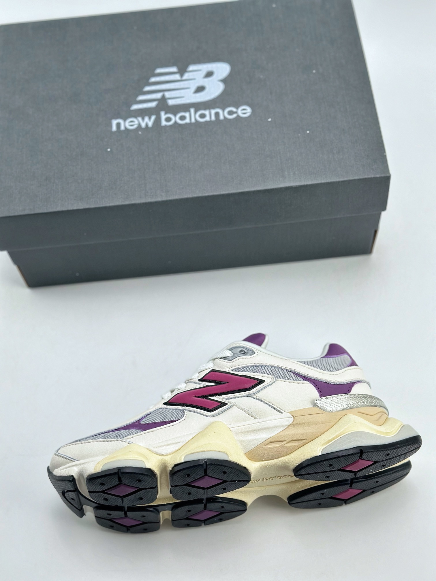 220 Joe Freshgoods x New Balance 版本 NB9060 联名款 复古休闲运动慢跑鞋 U9060ESC