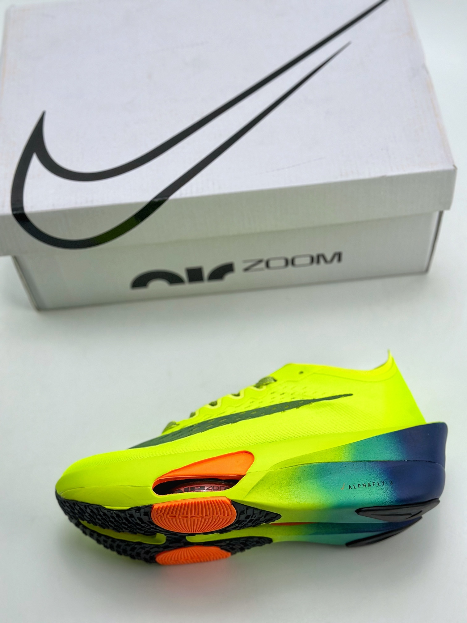 300 耐克Nike Air Zoom Alphafly NextProto "Volt Aqua"阿尔法飞行3代系列马拉松轻量超跑竞速运动慢跑鞋 880847-600