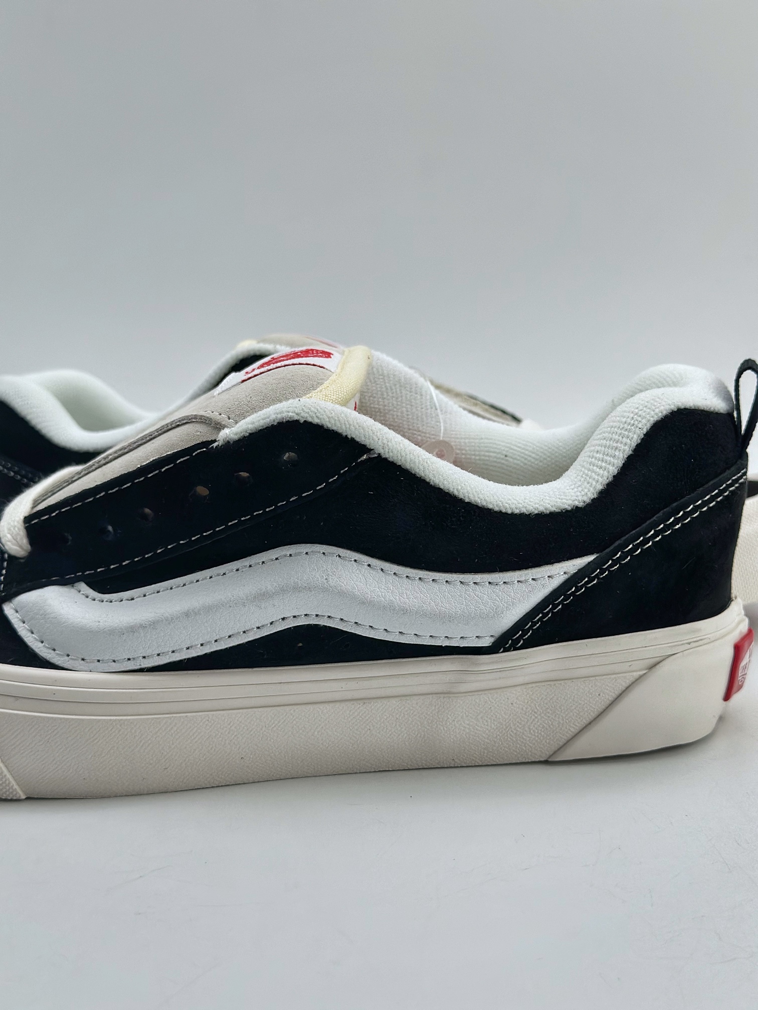 150 Vans Classics Knu Skool 面包鞋 范斯官方 经典黑白灰面包鞋