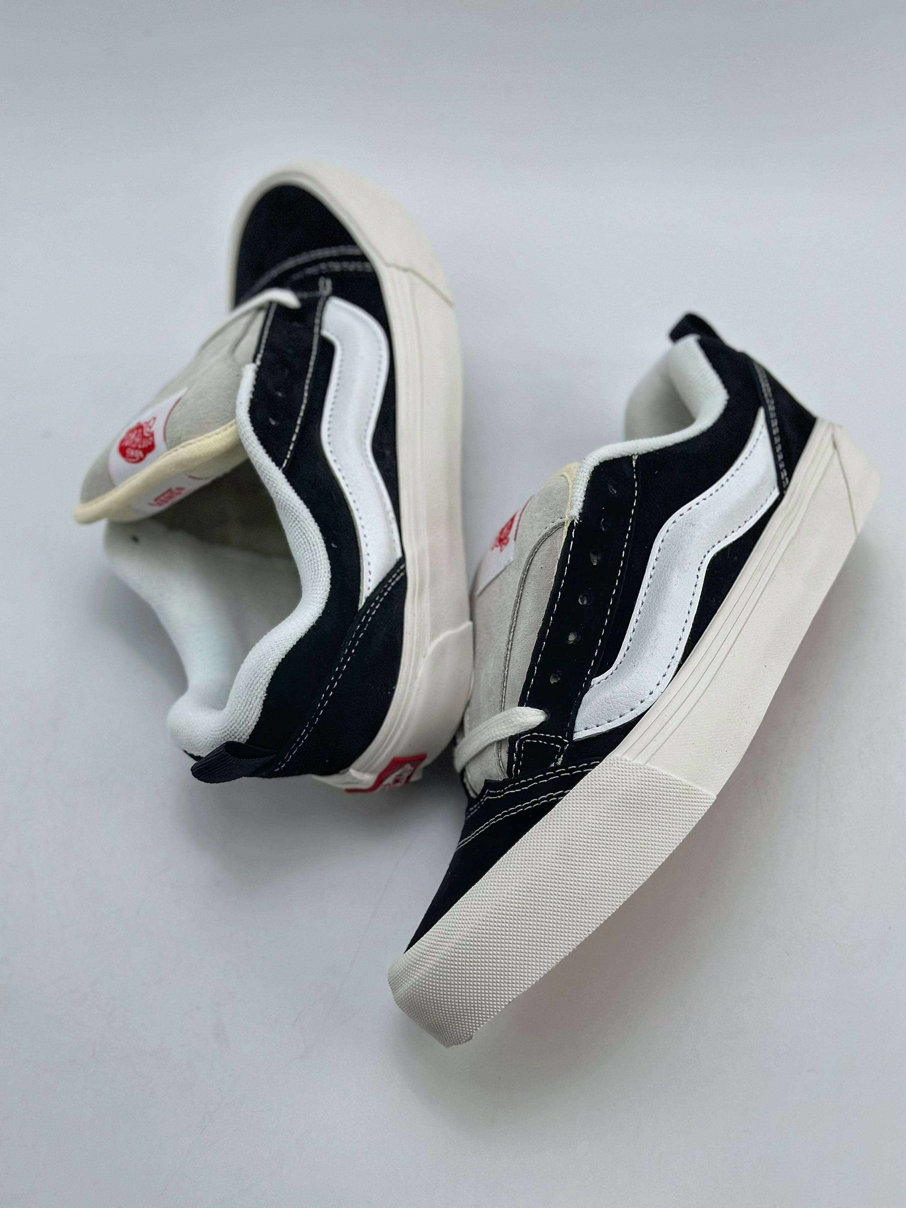 150 Vans Classics Knu Skool 面包鞋 范斯官方 经典黑白灰面包鞋