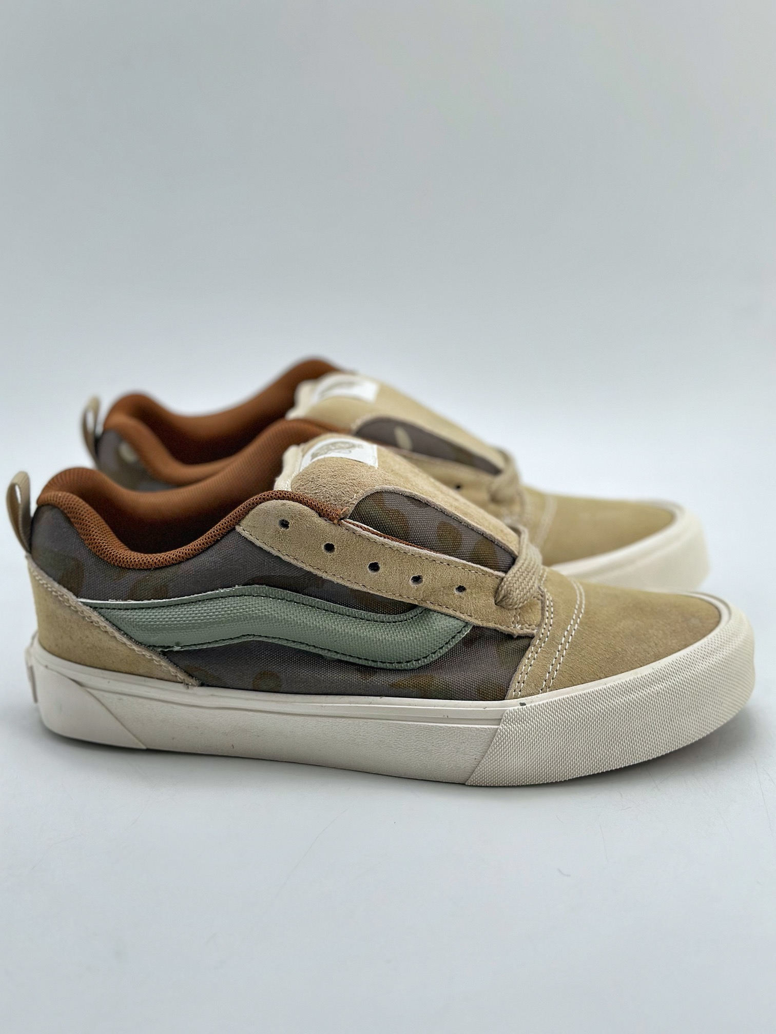 150 Vans Classics Knu Skool 面包鞋 范斯官方 经典迷彩黄面包鞋