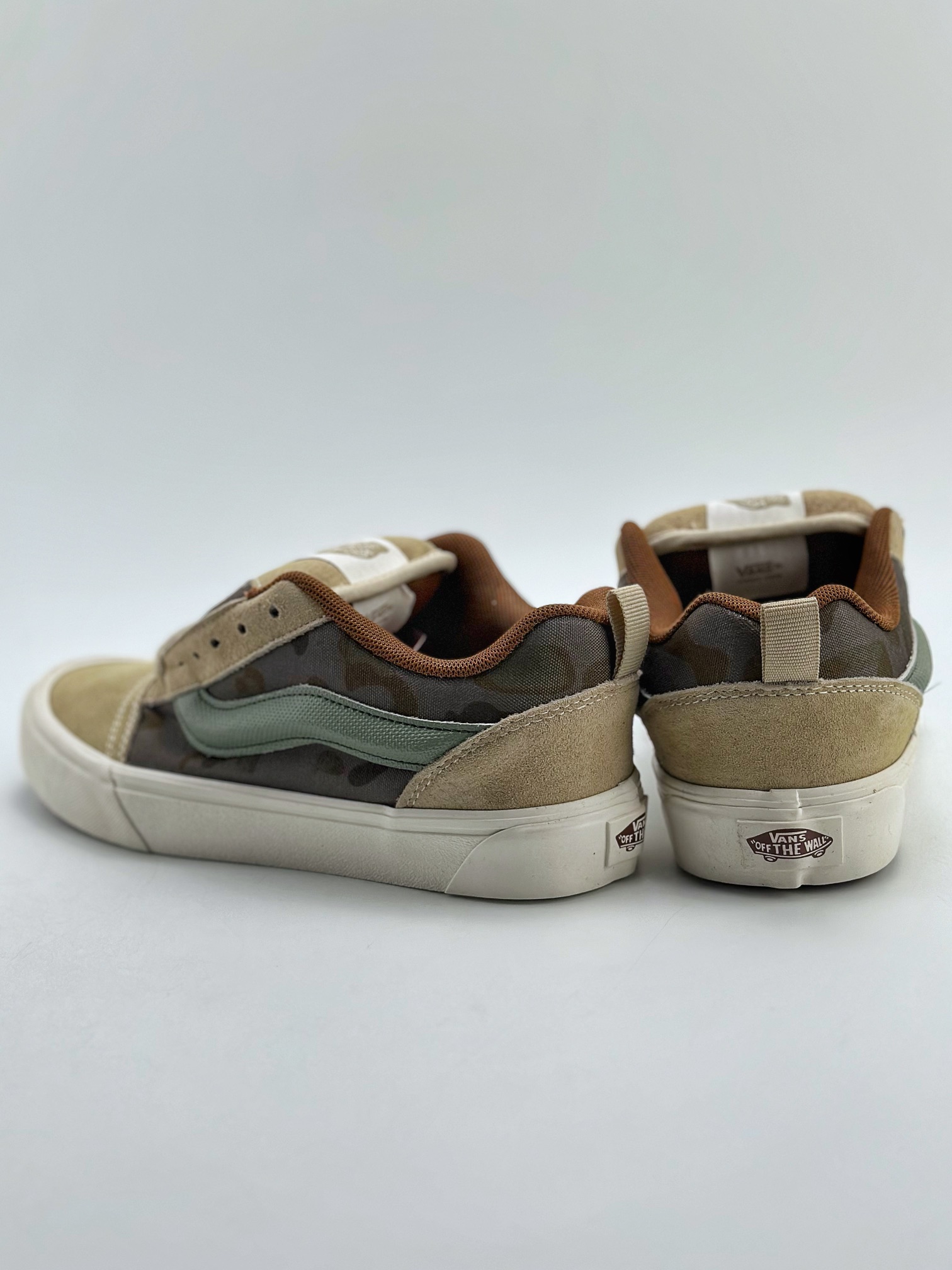 150 Vans Classics Knu Skool 面包鞋 范斯官方 经典迷彩黄面包鞋