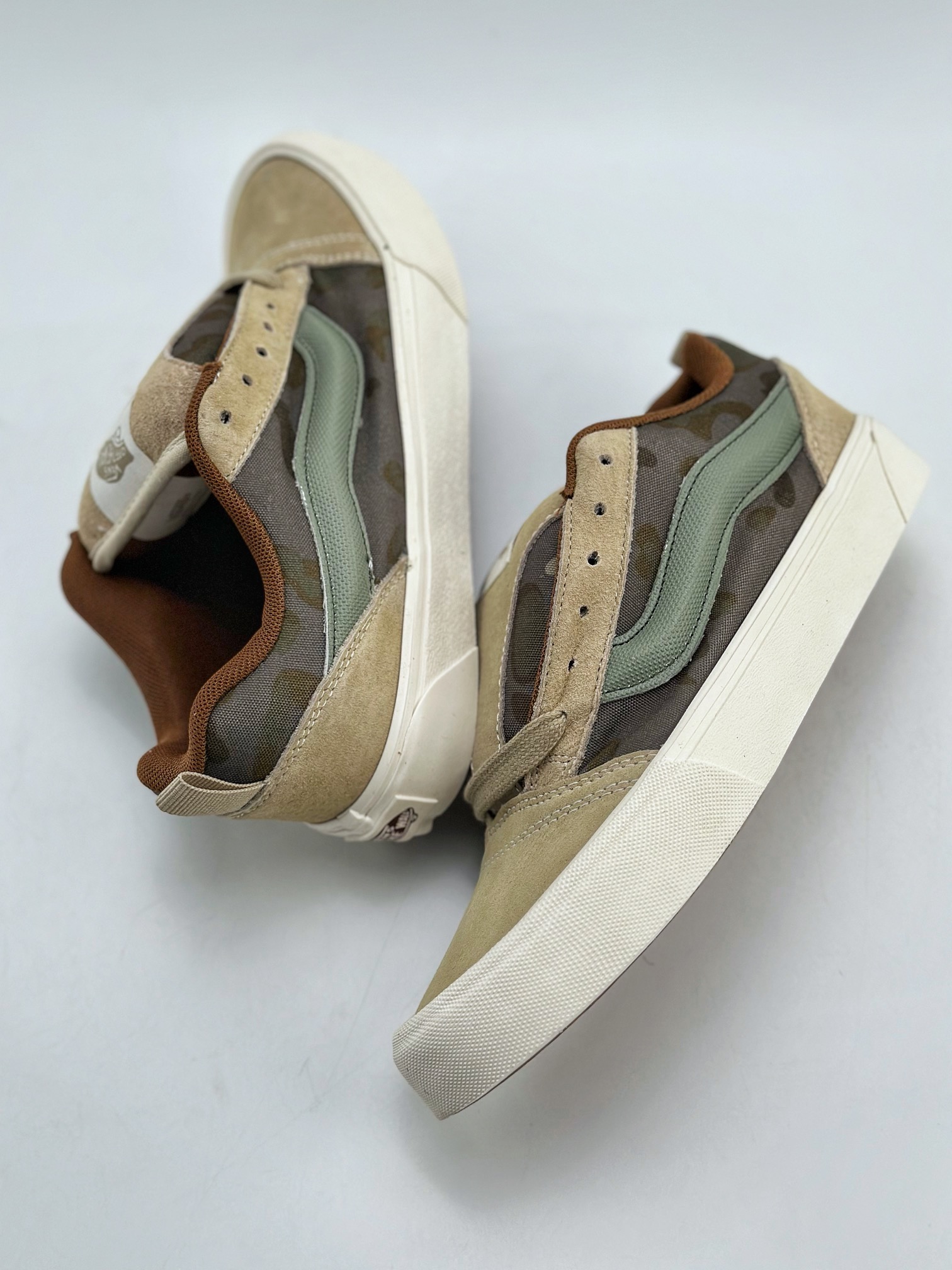 150 Vans Classics Knu Skool 面包鞋 范斯官方 经典迷彩黄面包鞋