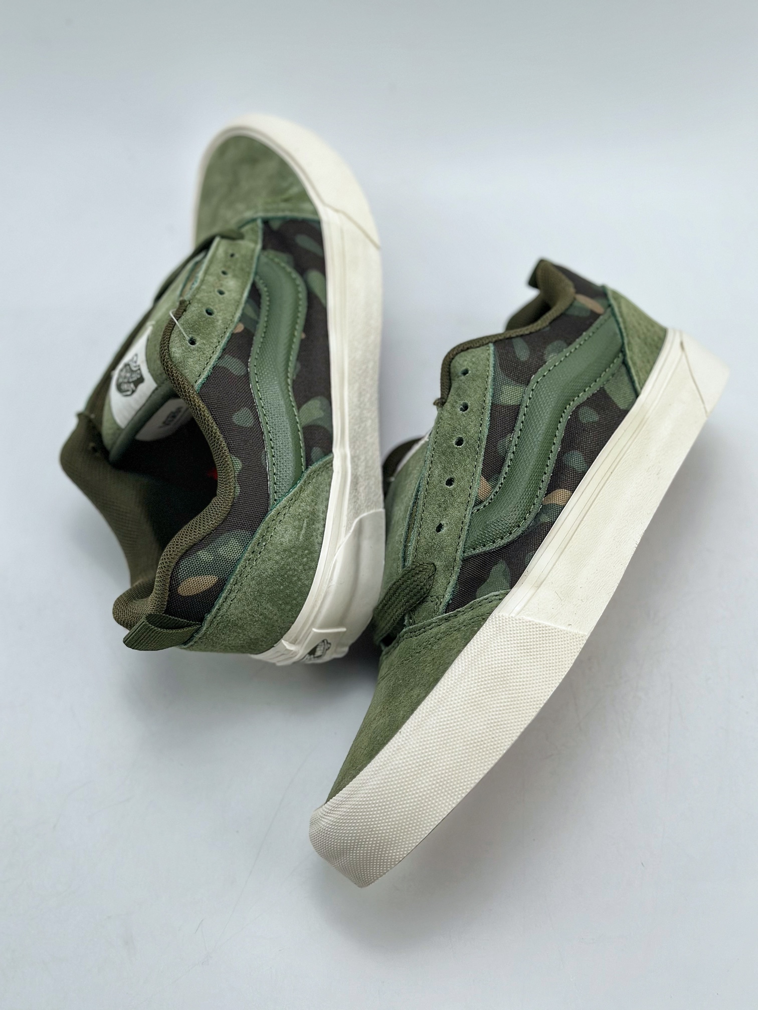 150 Vans Classics Knu Skool 面包鞋 范斯官方 经典迷彩绿面包鞋