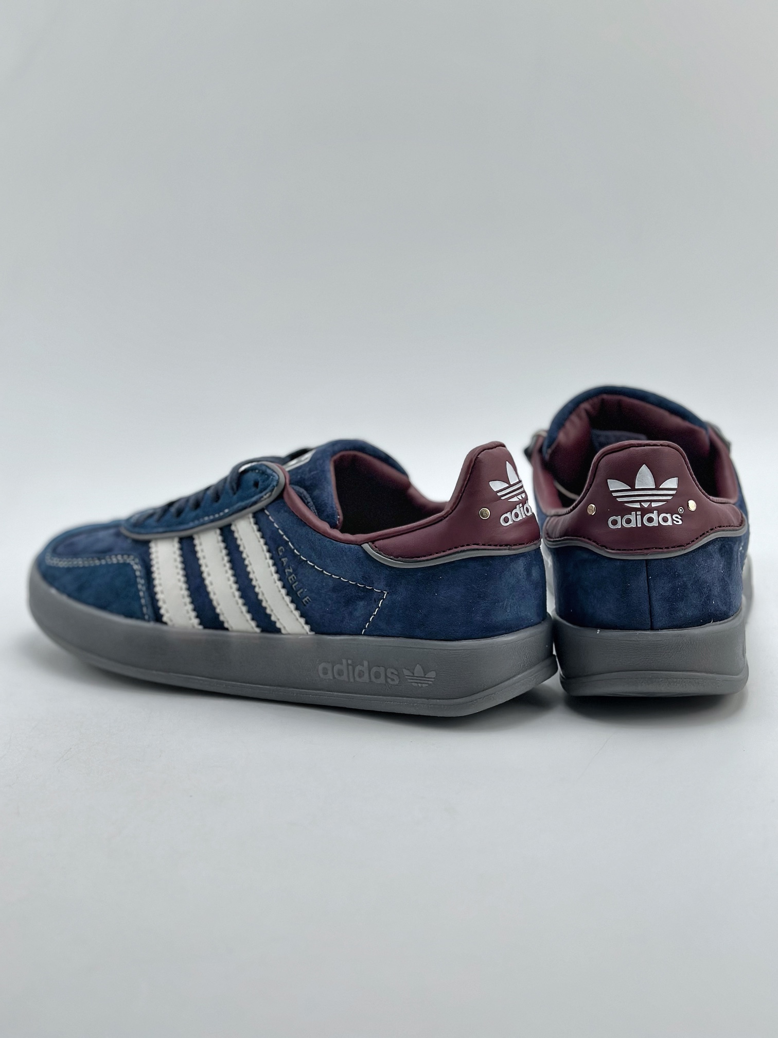 140 adidas Originals Gazelle INdoor W 三叶草休闲防滑耐磨低帮板鞋  ID1008