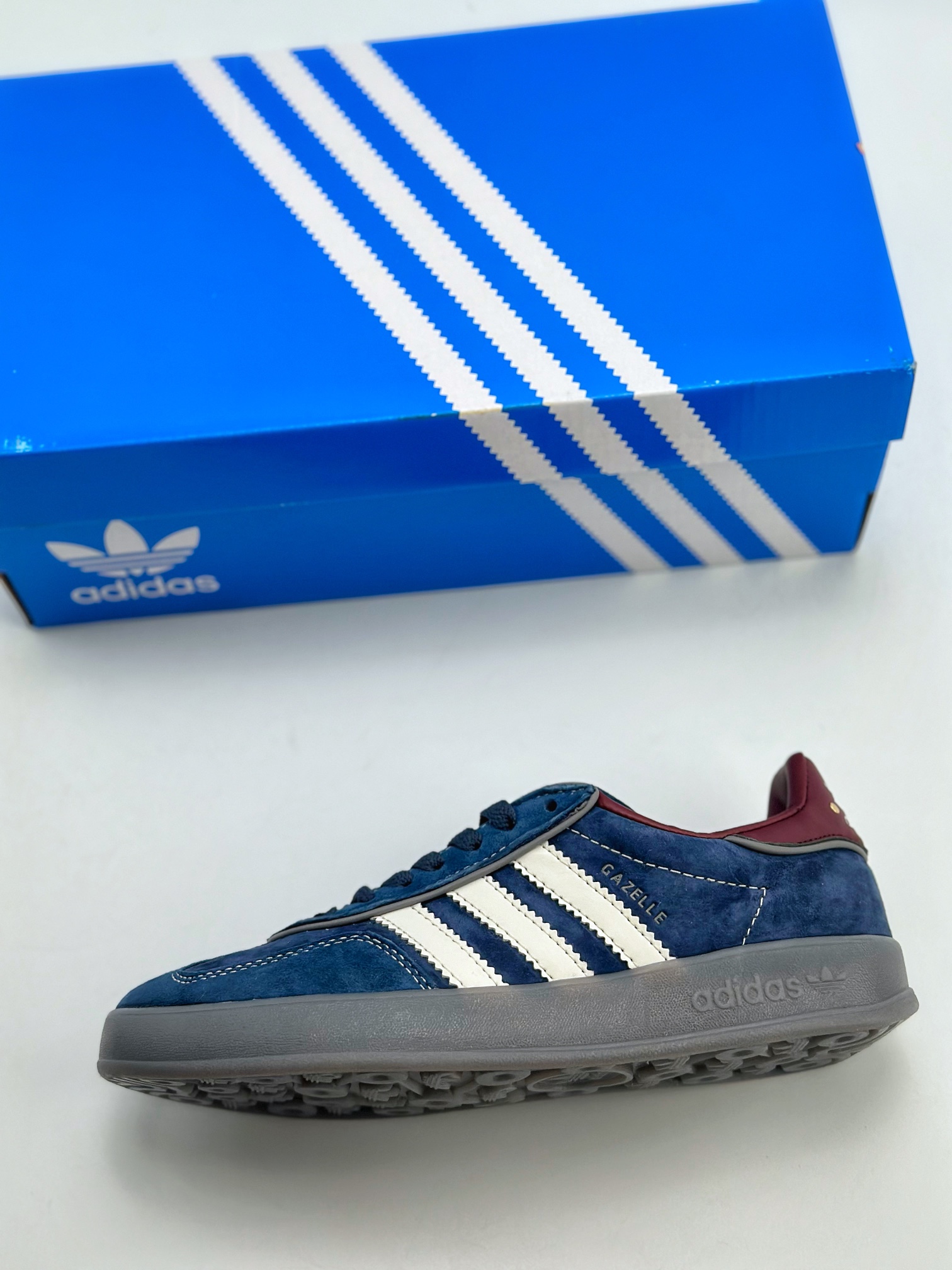 140 adidas Originals Gazelle INdoor W 三叶草休闲防滑耐磨低帮板鞋  ID1008