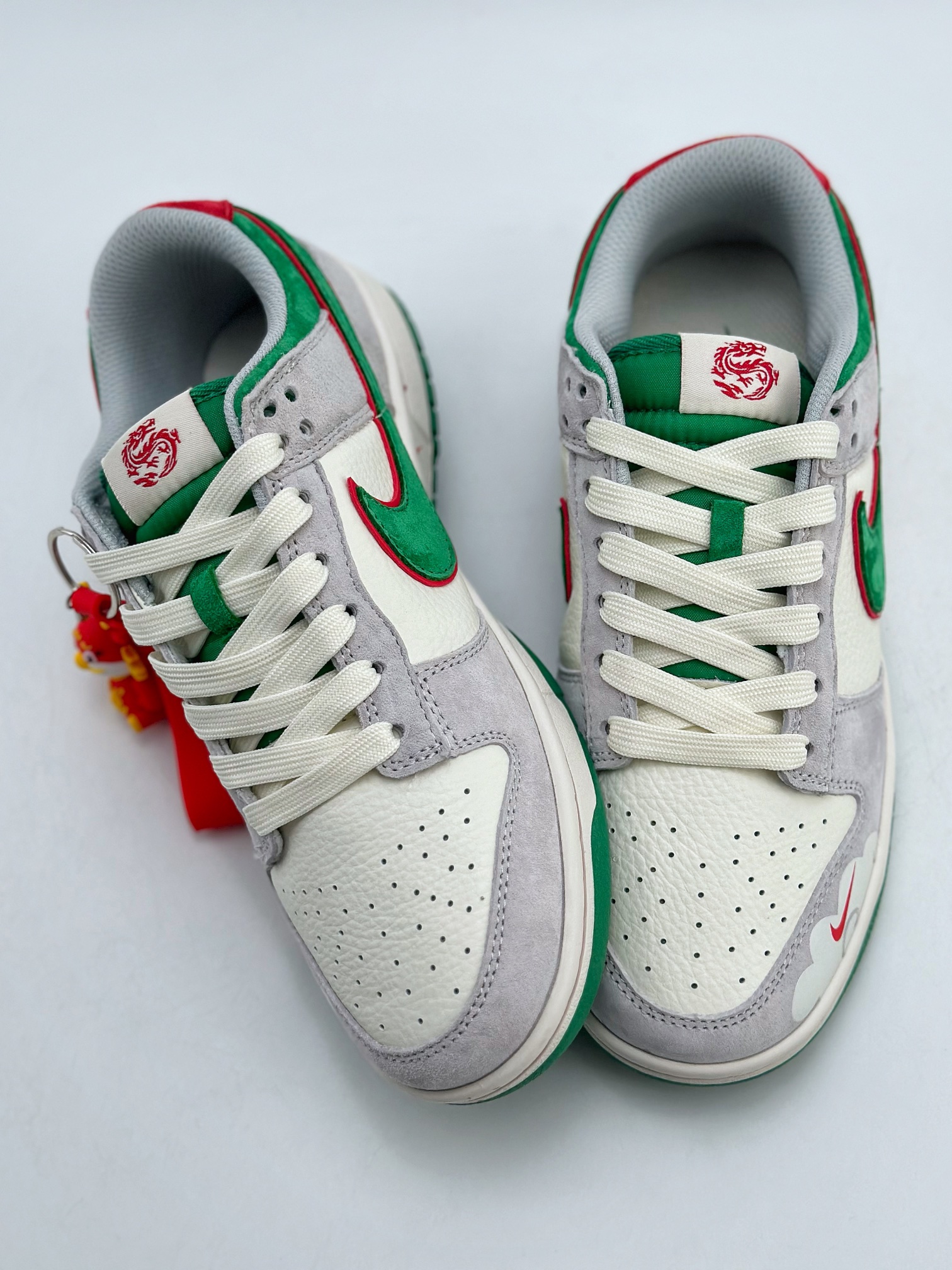 300 Nike SB Dunk Low 中国年限定 苍龙 CR8033-505