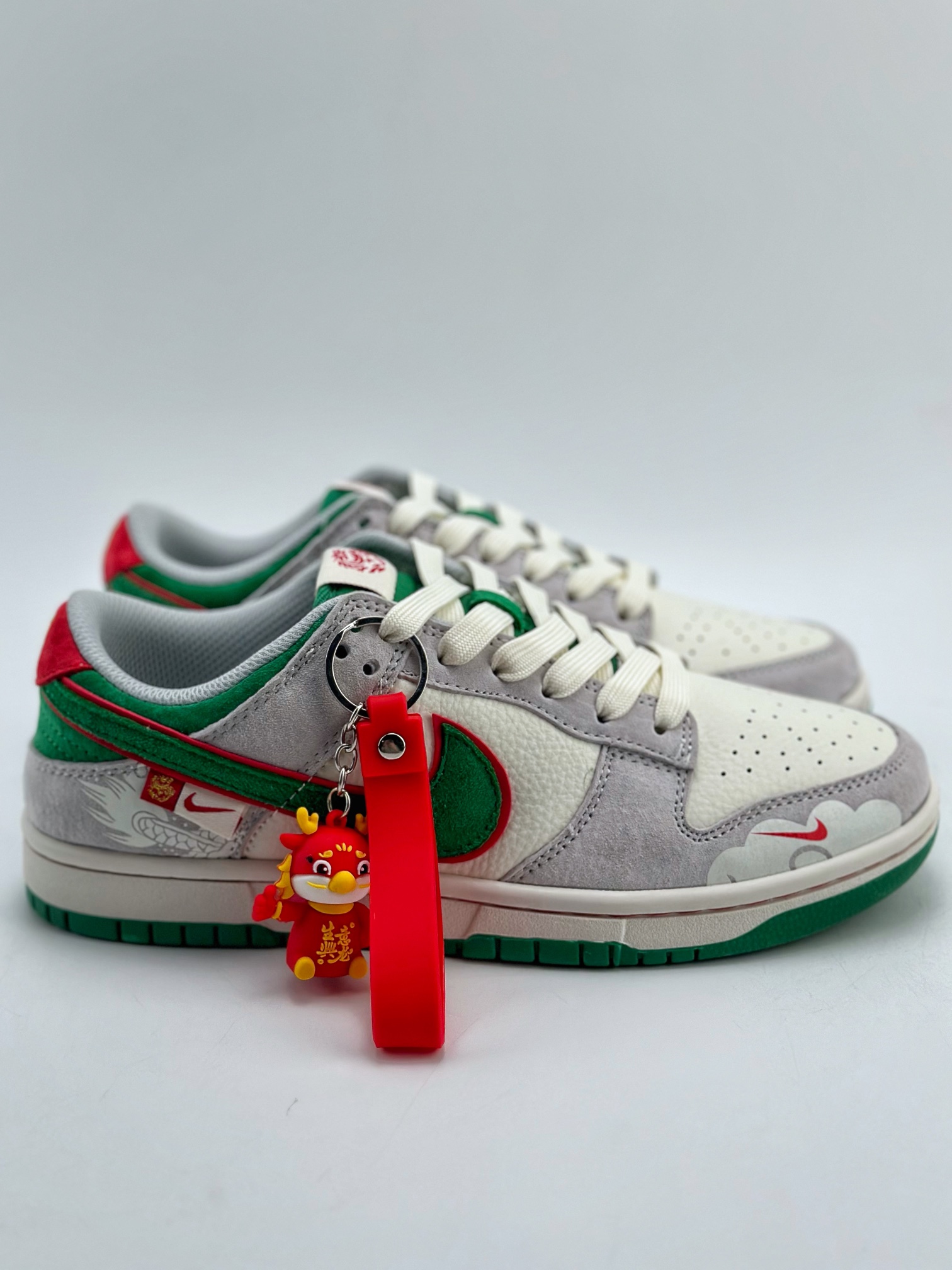 300 Nike SB Dunk Low 中国年限定 苍龙 CR8033-505