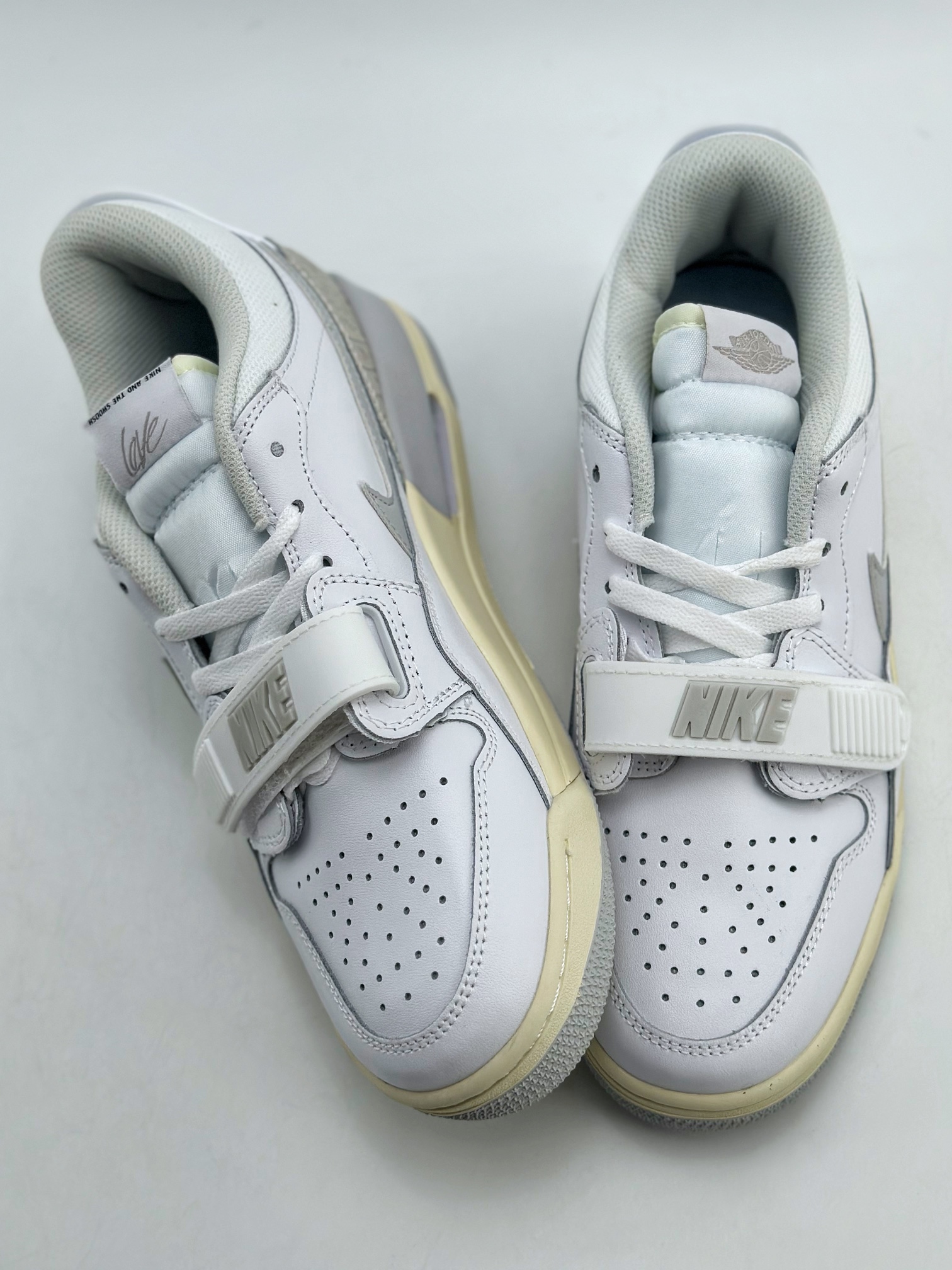 200 Nike Air Jordan Legacy 312 Low 白黄  HJ3483-101