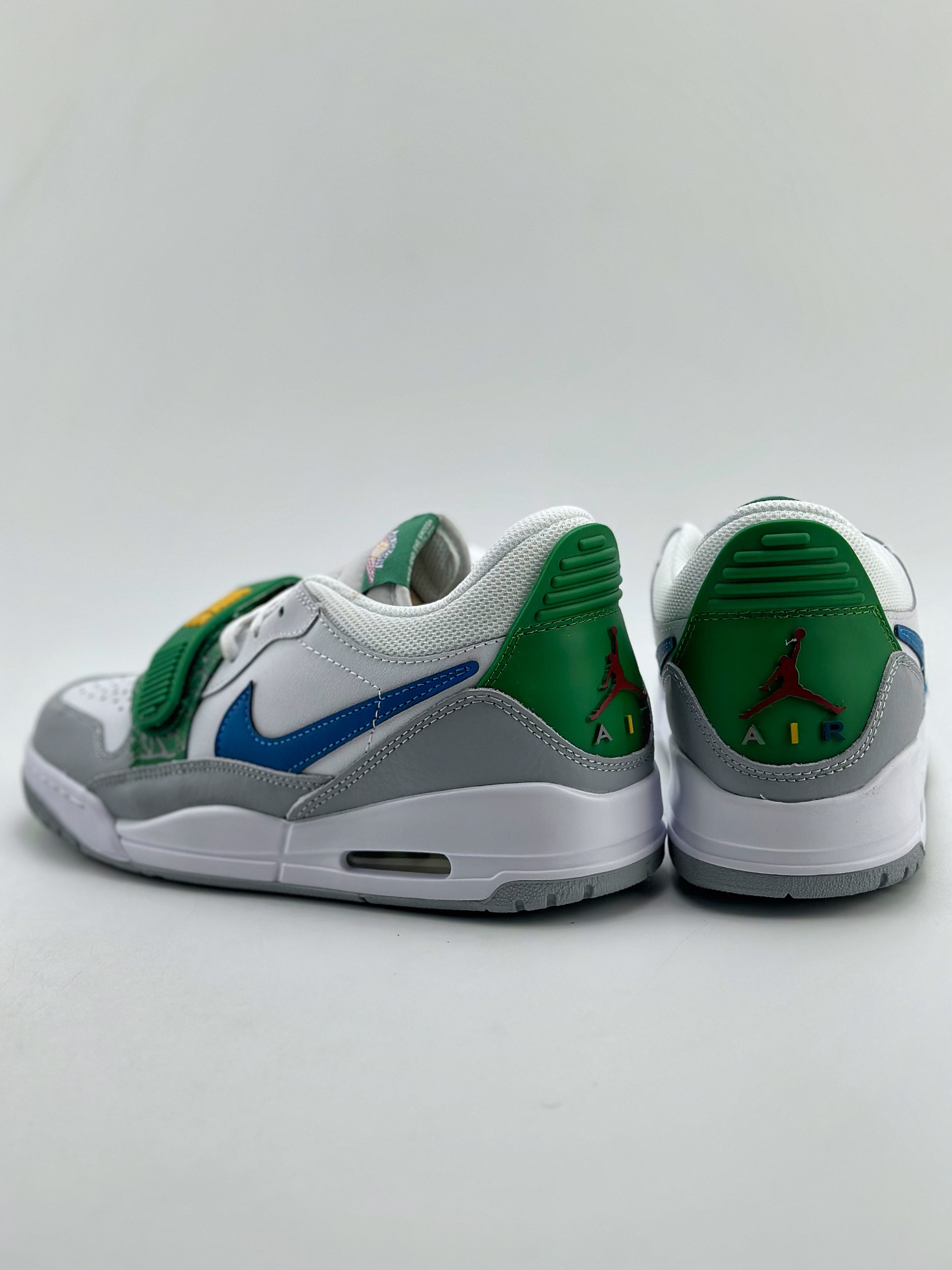 200 Nike Air Jordan Legacy 312 Low 白蓝绿 CD9054-140