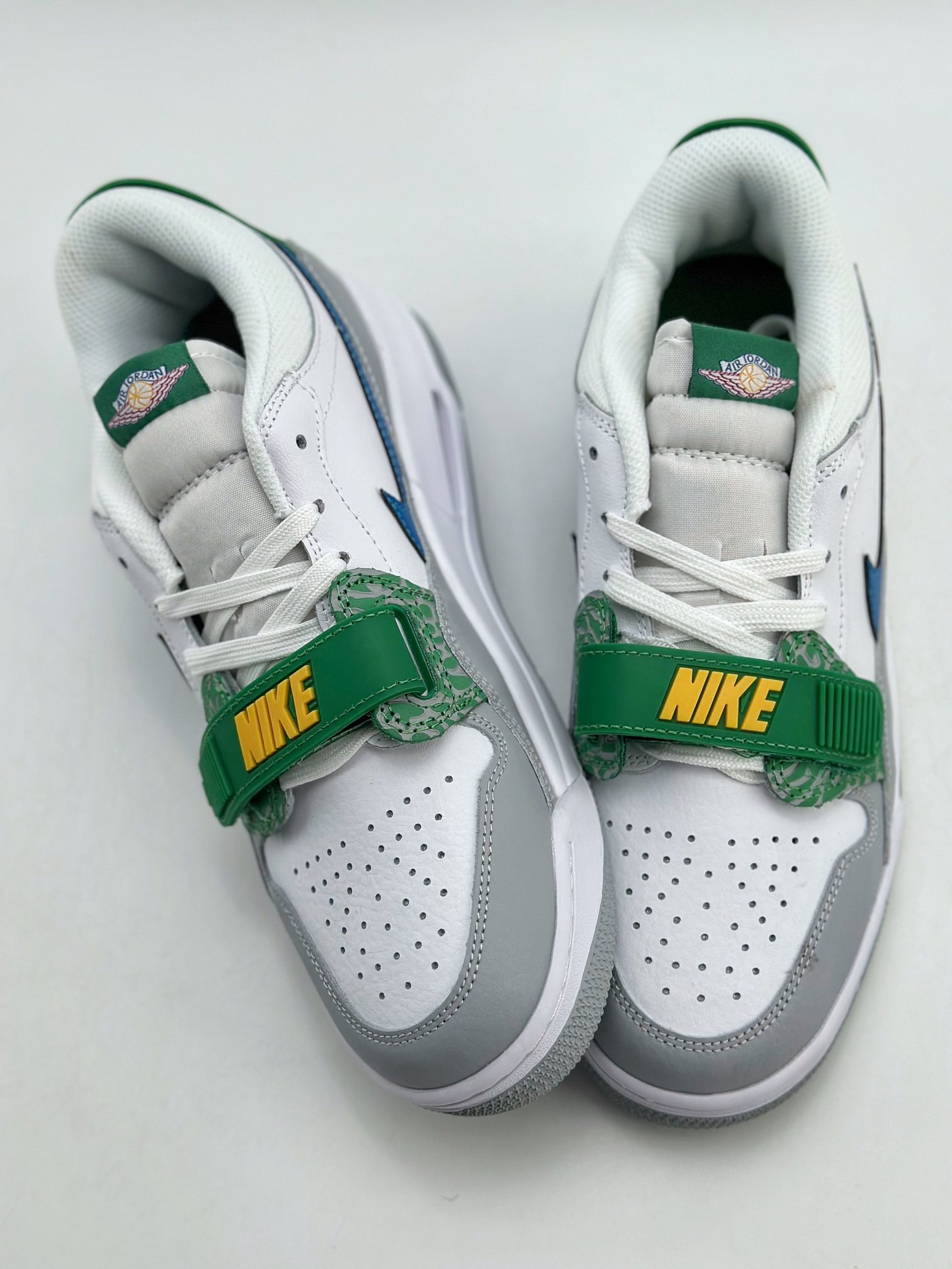 200 Nike Air Jordan Legacy 312 Low 白蓝绿 CD9054-140