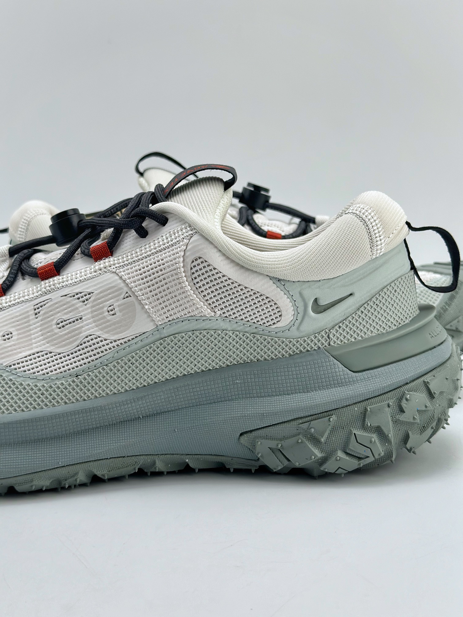 200 NK ACG MOUNTAIN FLY 2 LOW 外户登山列系越跑低帮休闲动运徒步鞋 HF6245-003