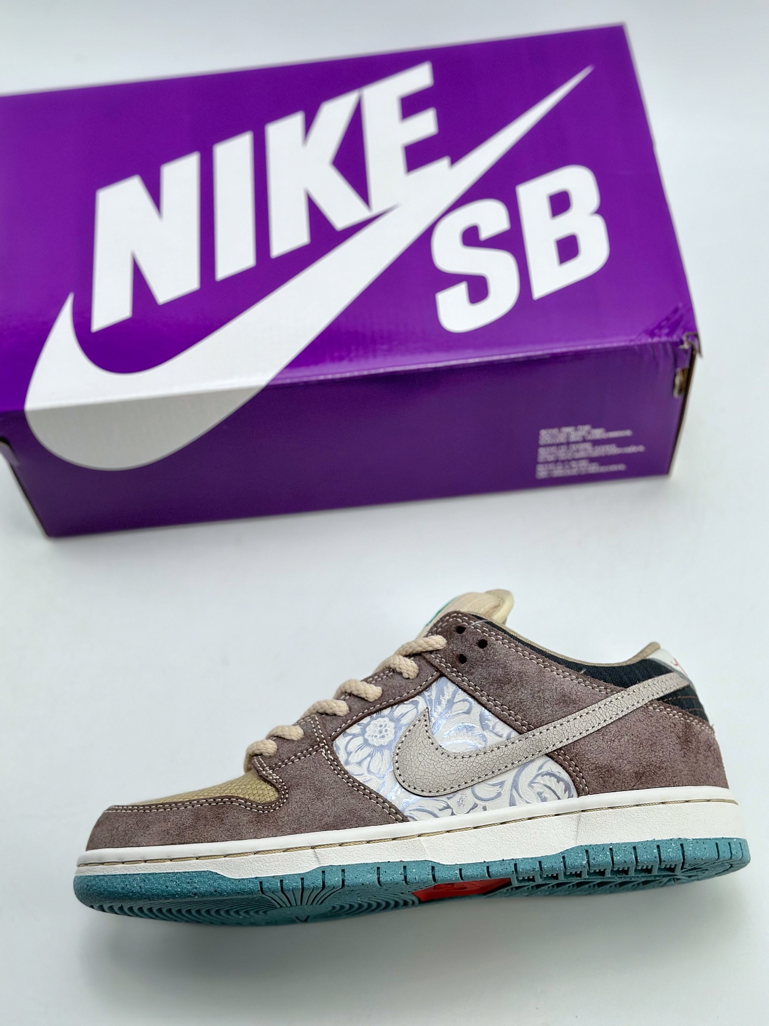 350 Nike SB Dunk Low "Big Money Savings" 棕灰 FZ3129-200