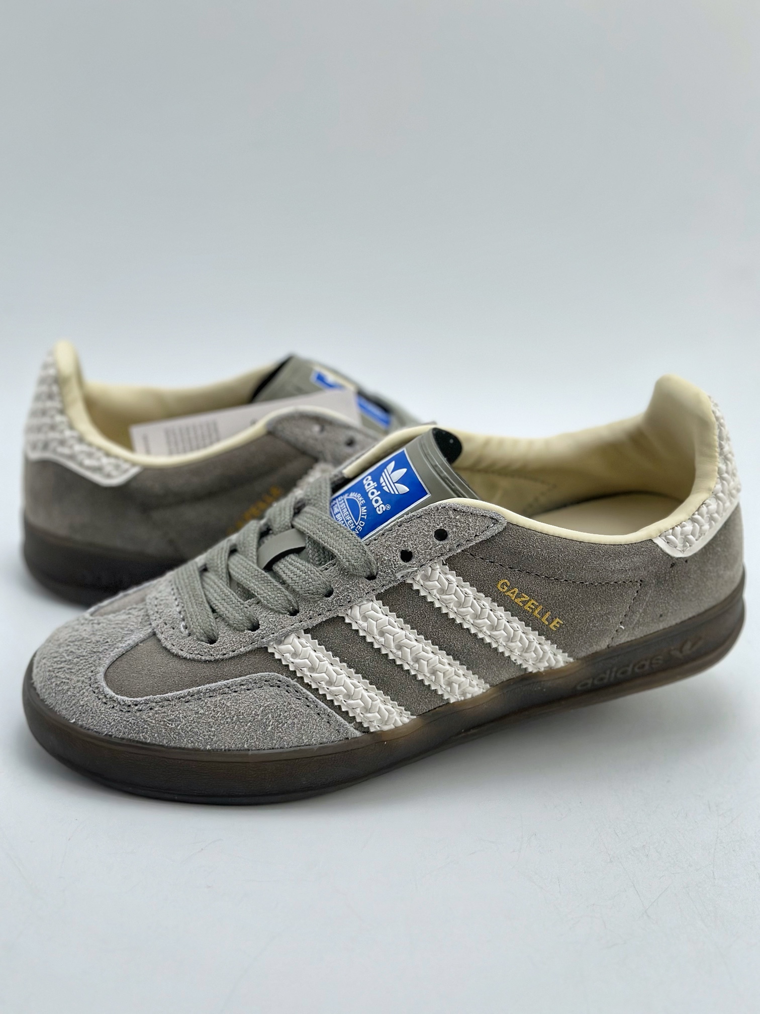 180 adidas Originals Gazelle INdoor 三叶草休闲防滑耐磨低帮板鞋 IF1807