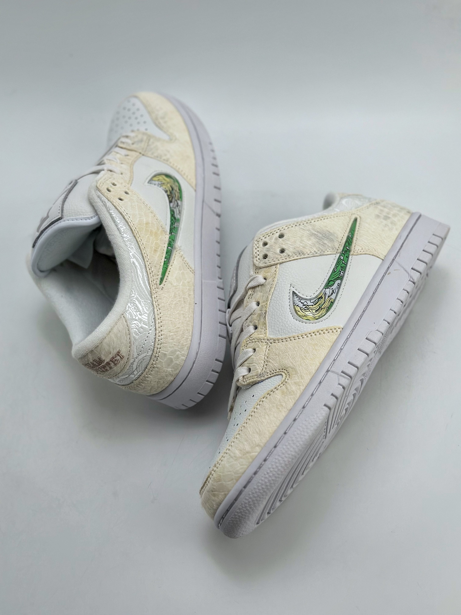 320 Nike SB Dunk Low 中国年限定 玉龙三太子 DV0831-101