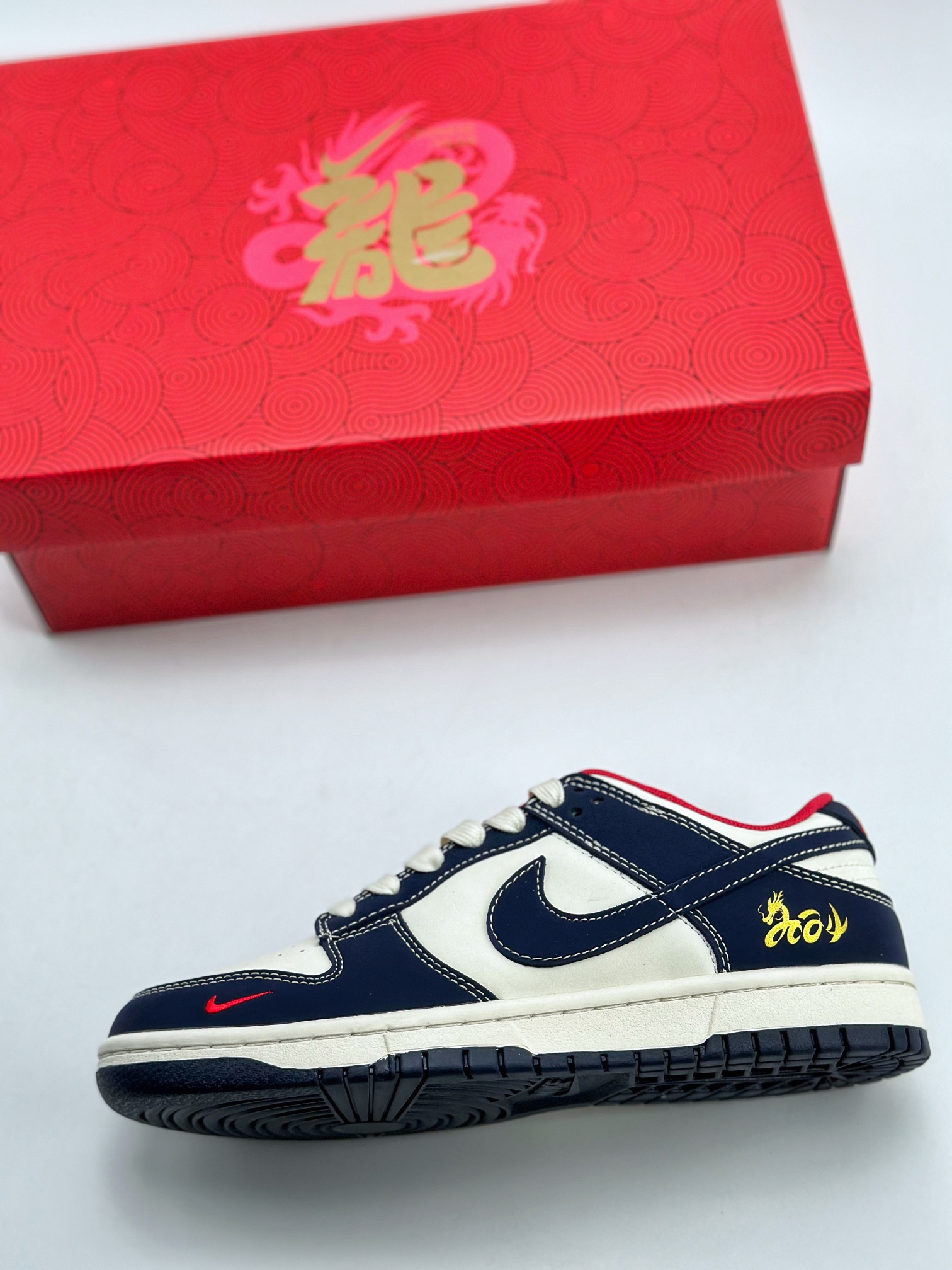 280 Nike SB Dunk Low 中国年限定 黑龙神 XP3802-953