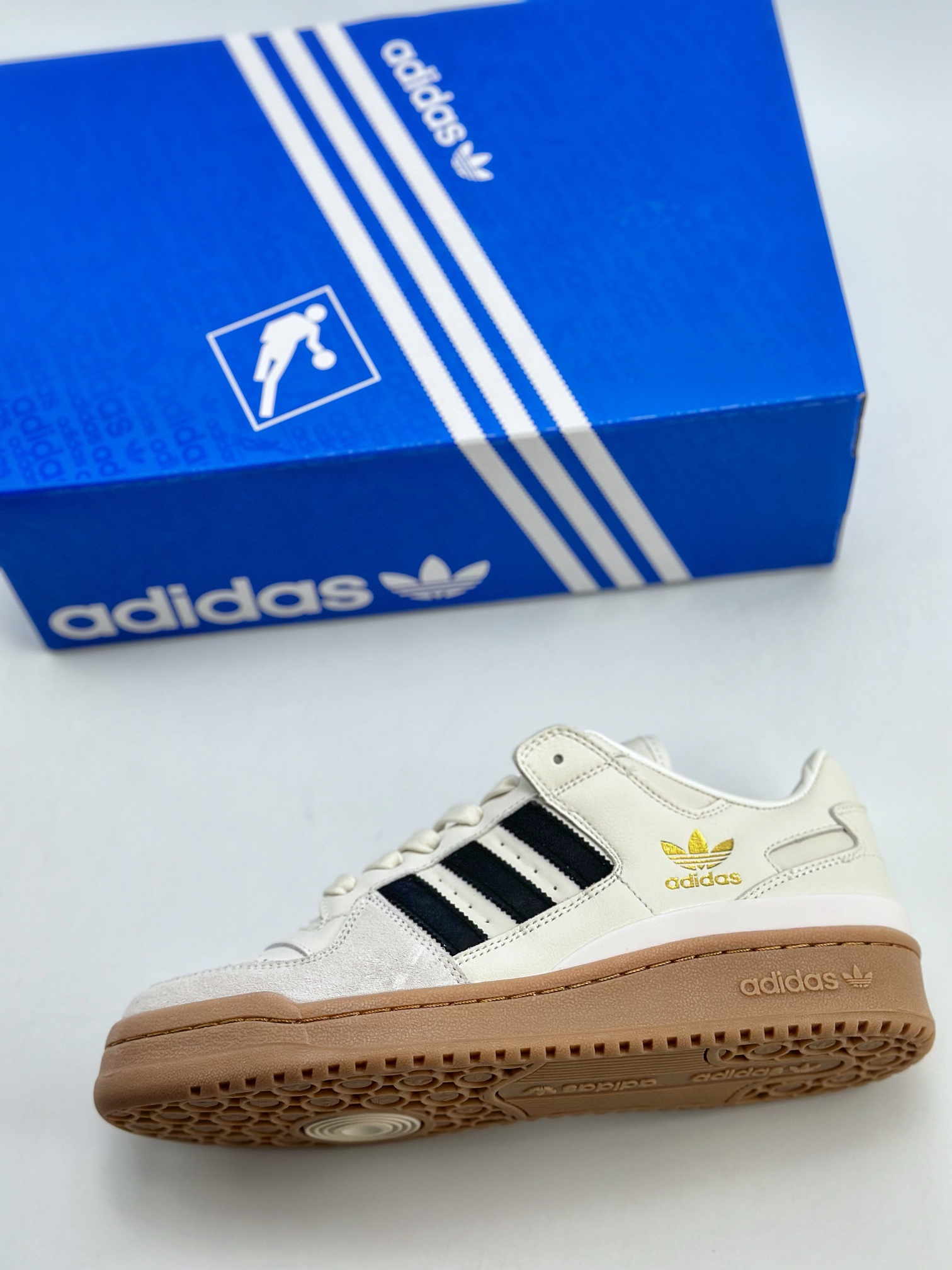 220 海外渠道版 原盒原标 Adidas Forum Low CL 三叶草低邦 经典魔术贴复古板鞋IG37696