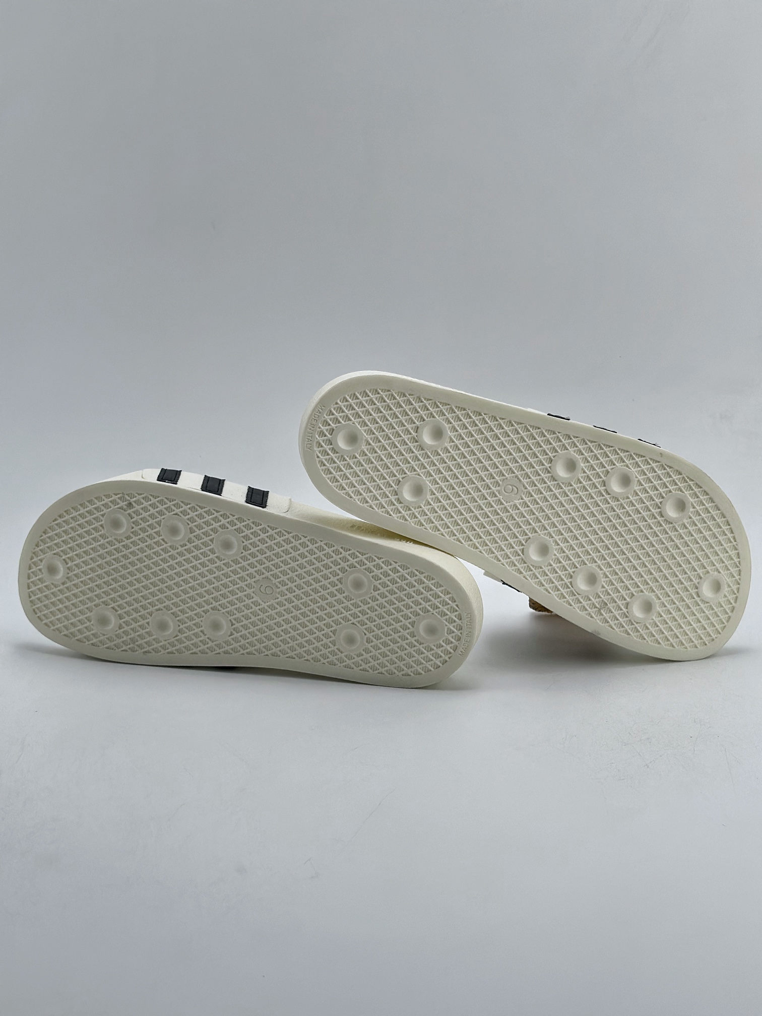 105 Adidas Originals Adilette Slide 50th Anniversary x FOG/Fear of God 洛杉矶街头奢牌 IH2272