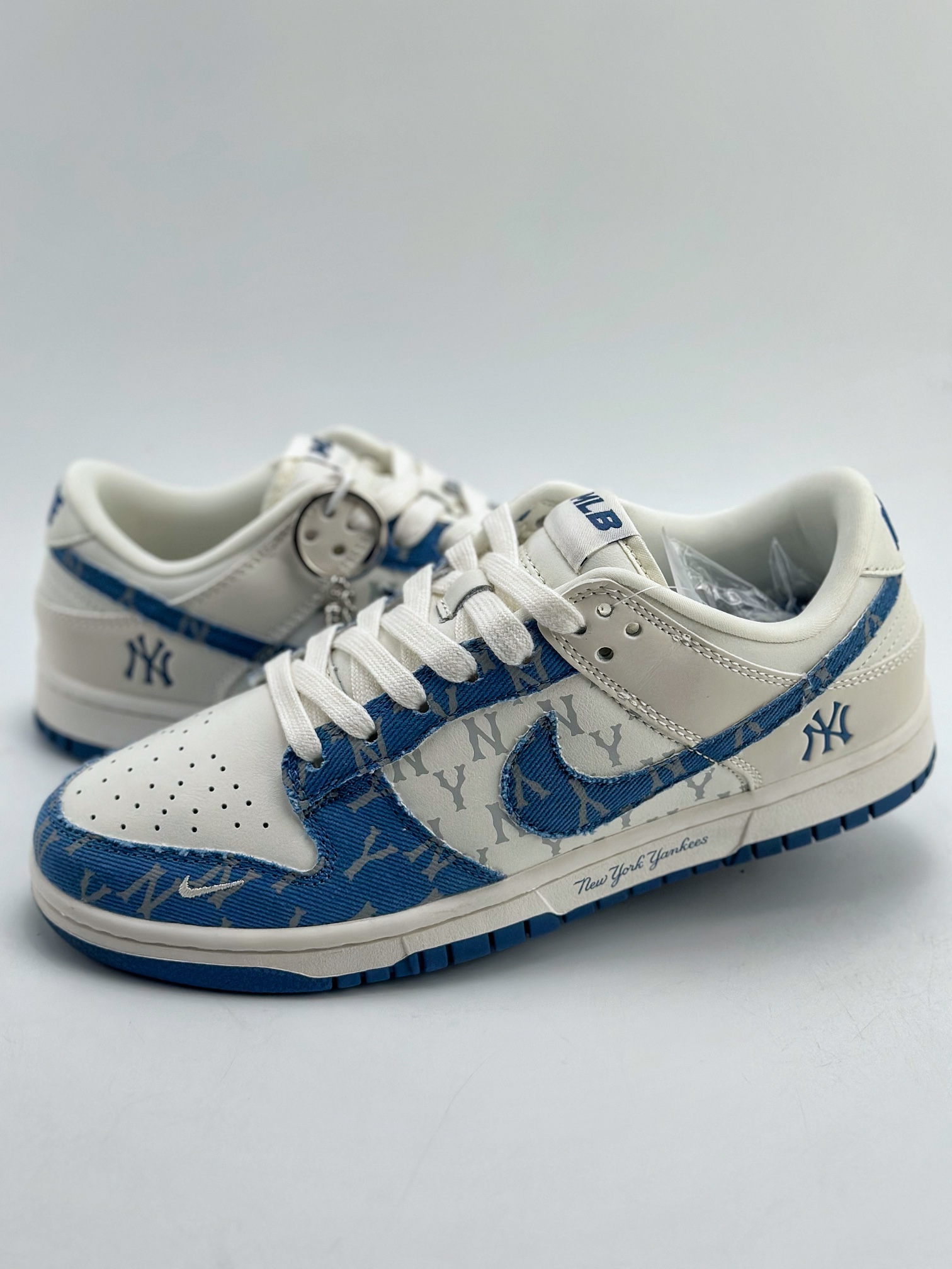 300 Nike SB Dunk Low x MLB 白牛仔蓝 DQ1098-348