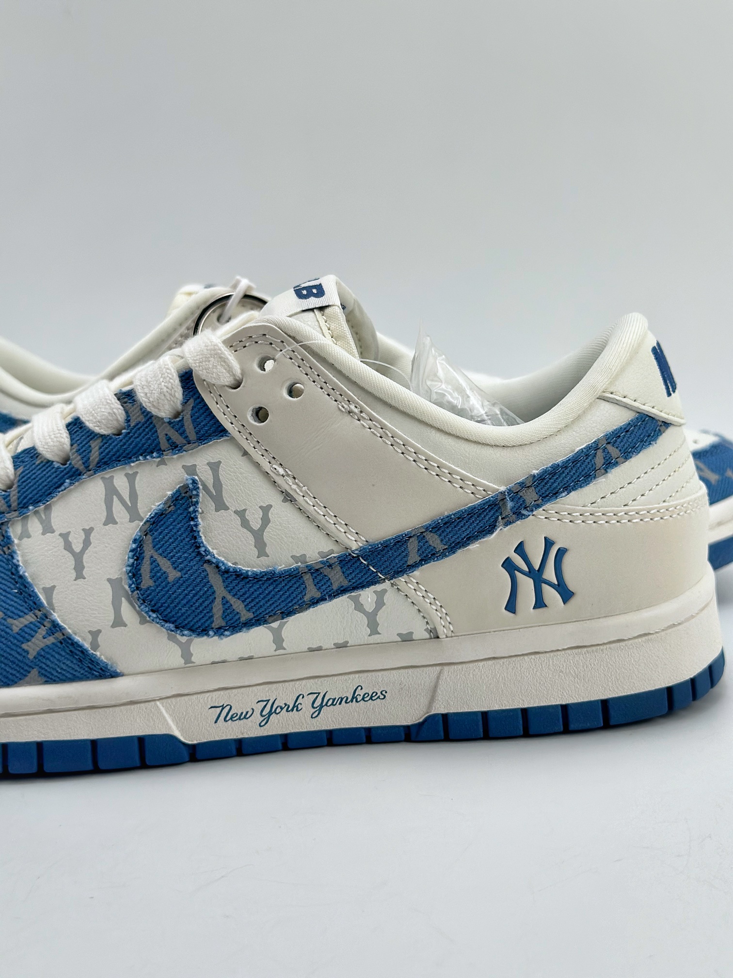 300 Nike SB Dunk Low x MLB 白牛仔蓝 DQ1098-348