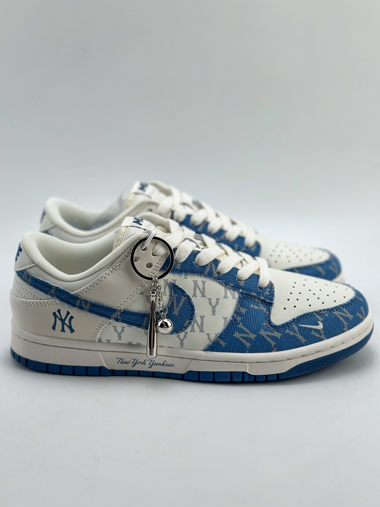 300 Nike SB Dunk Low x MLB 白牛仔蓝 DQ1098-348